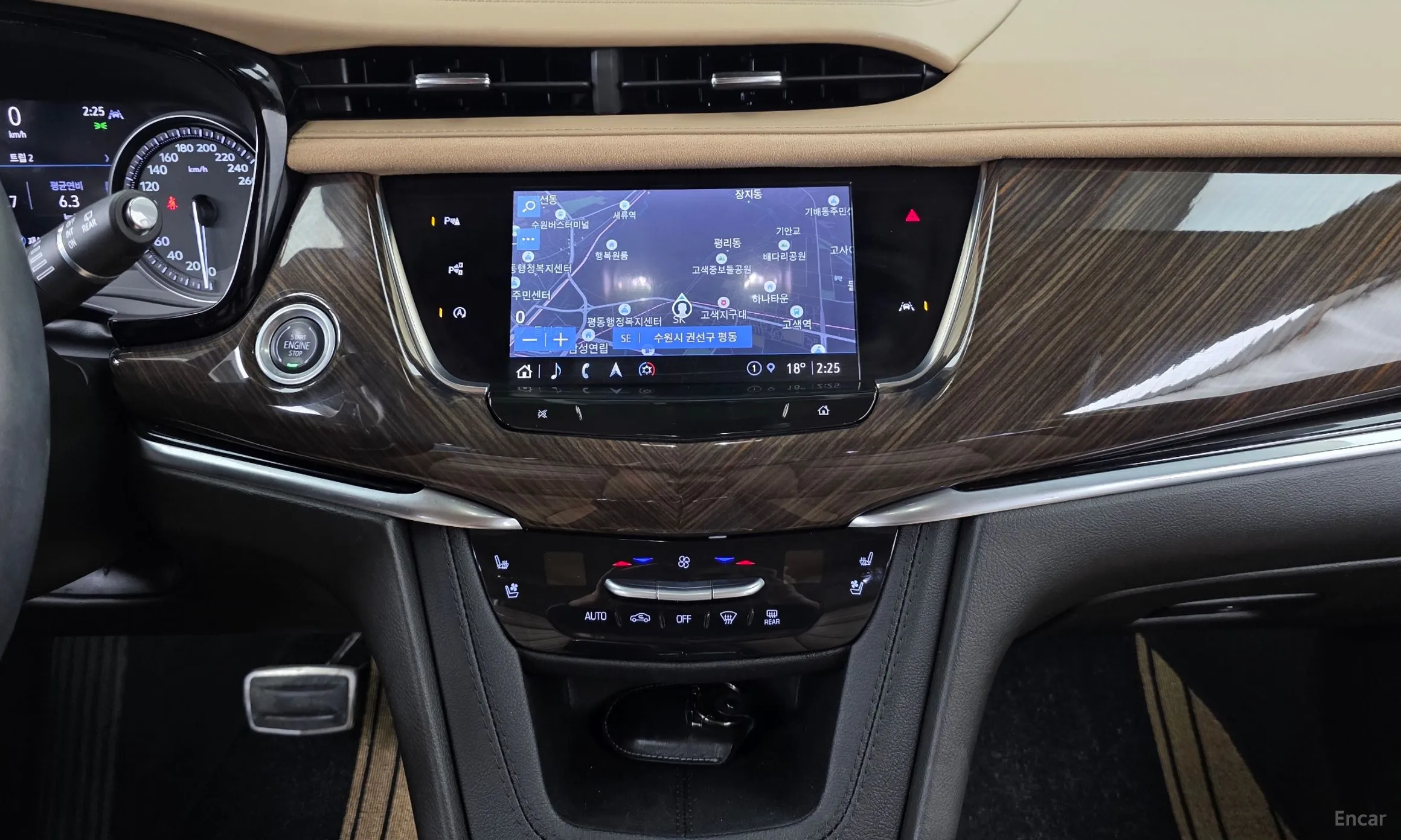Cadillac XT6 превью 14