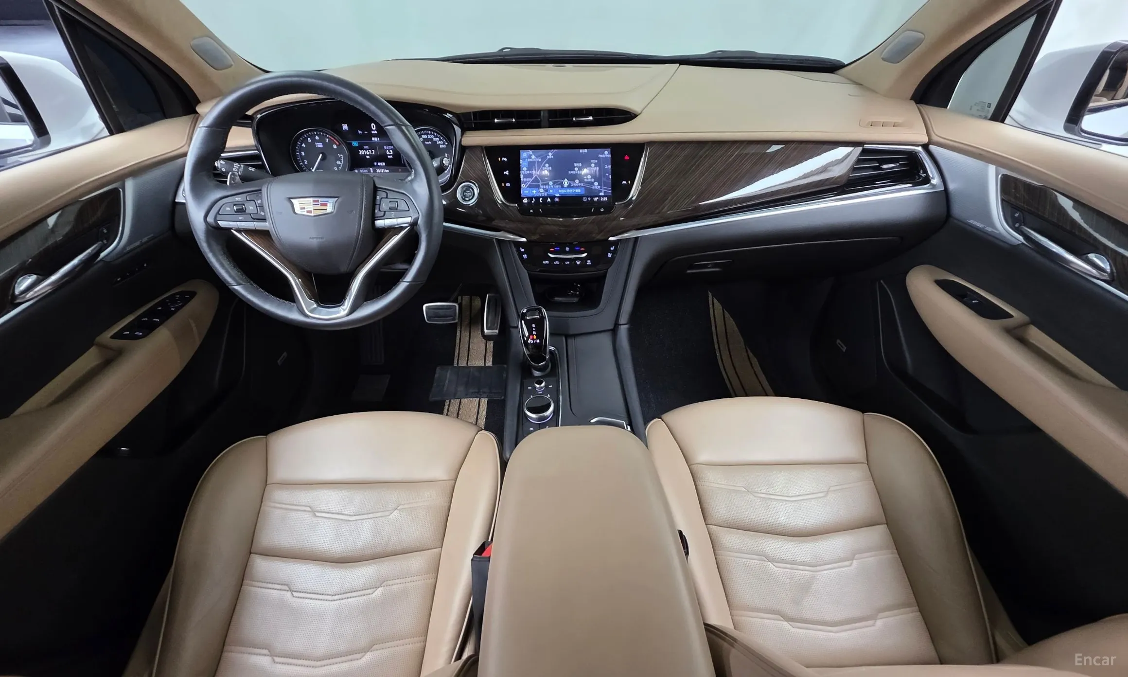 Cadillac XT6 превью 7
