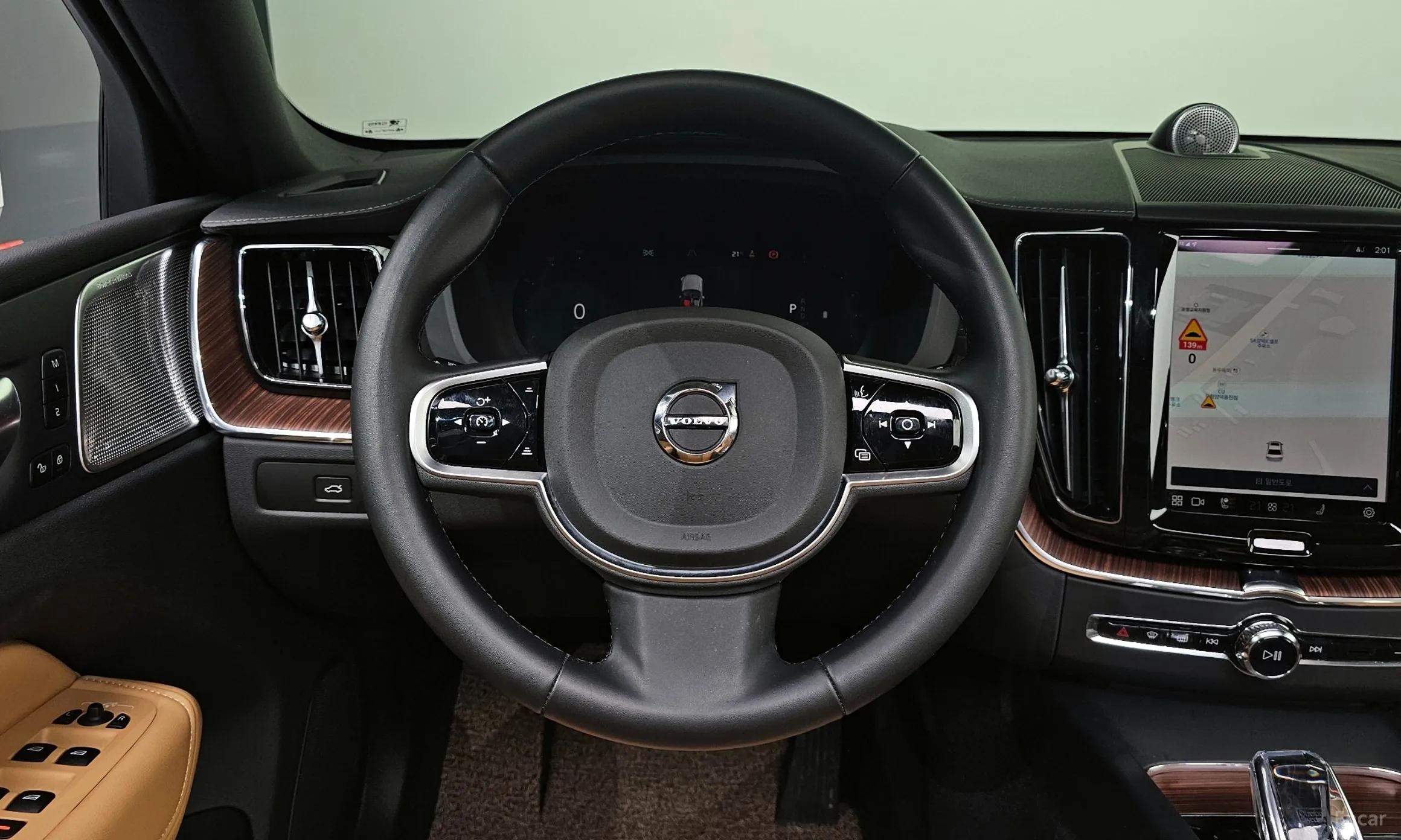 Volvo XC60 Gen 2 превью 13