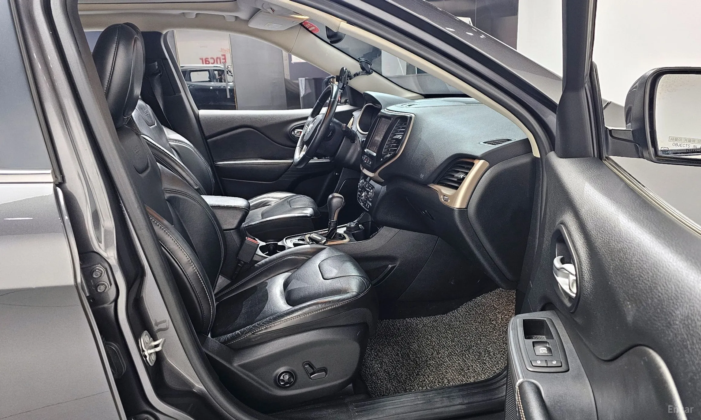 Jeep Cherokee (KL) превью 11