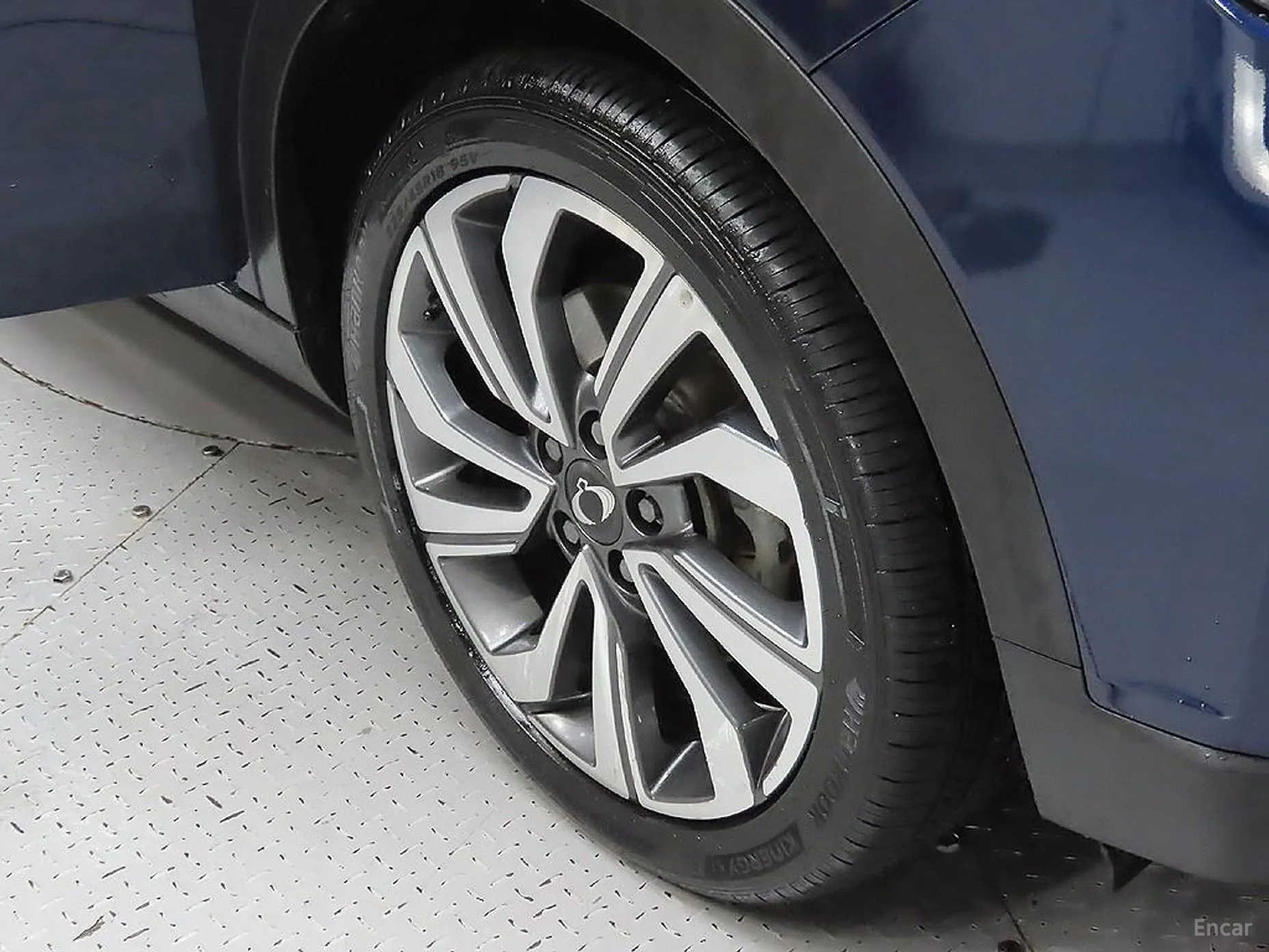 KG Mobility (SsangYong) Berry New Tivoli превью 5