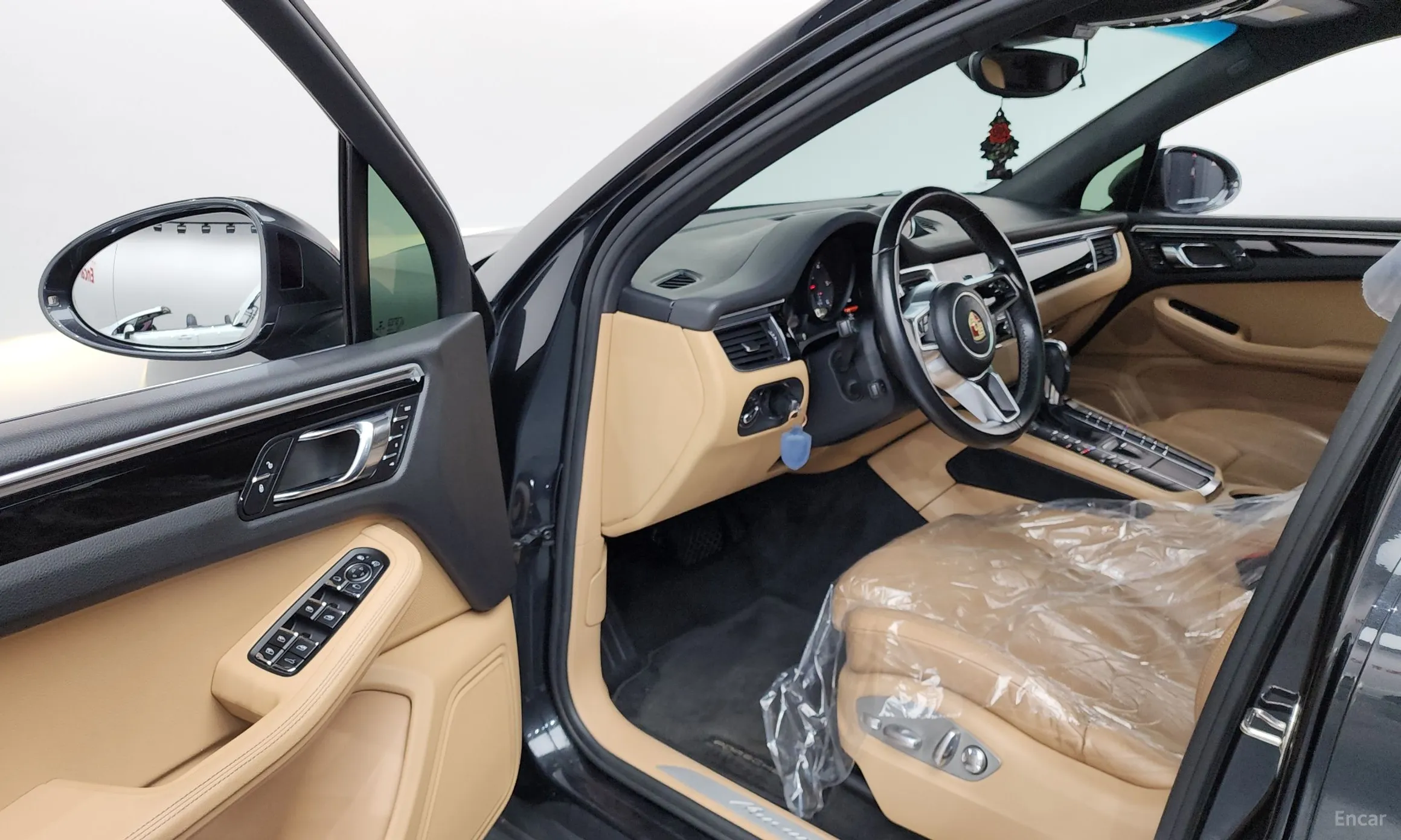 Porsche Macan превью 10