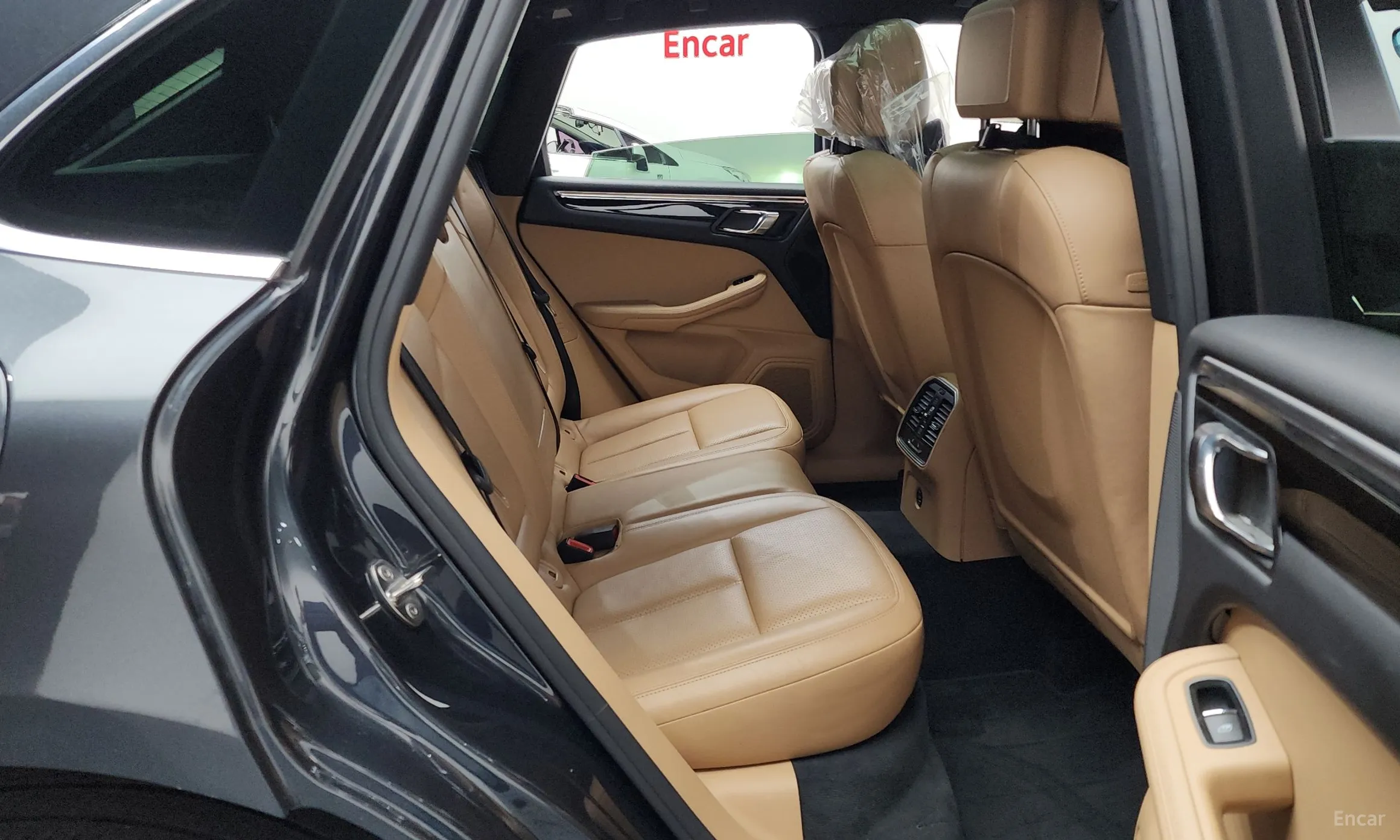 Porsche Macan превью 11