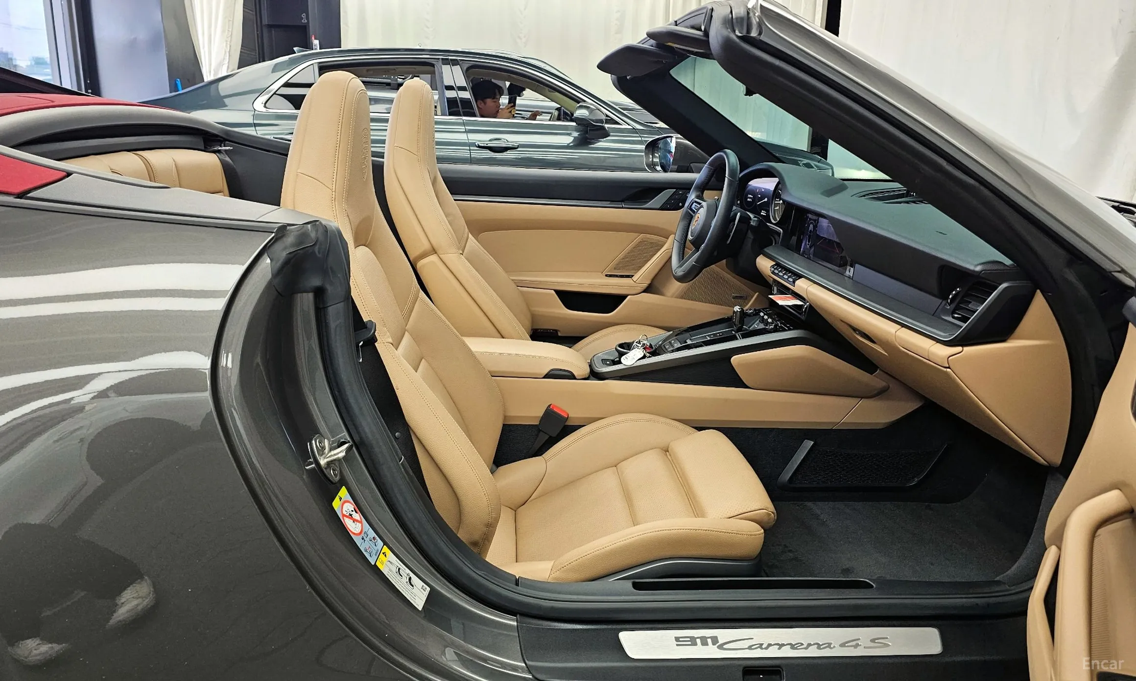 Porsche 911 (992) превью 11