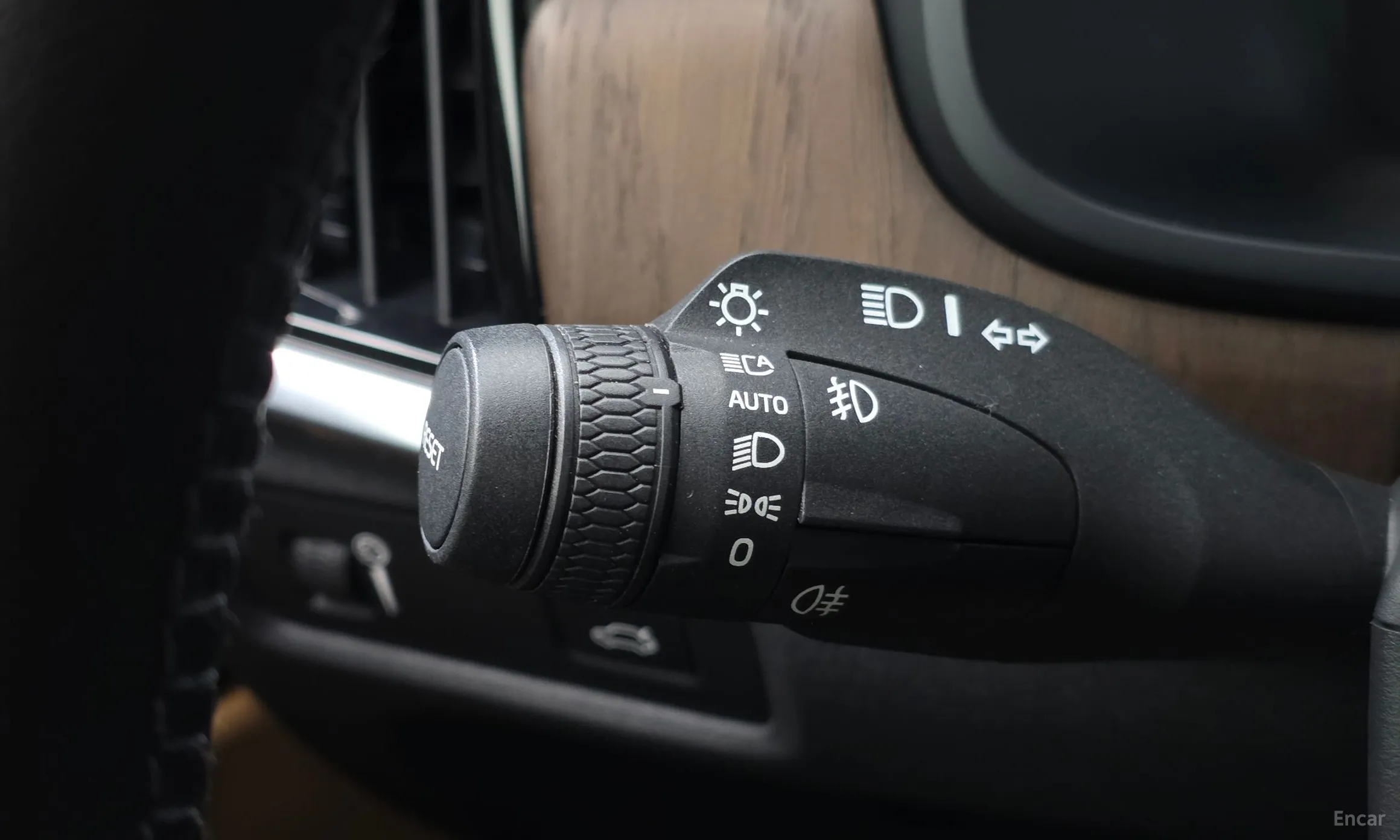 Volvo S90 превью 16