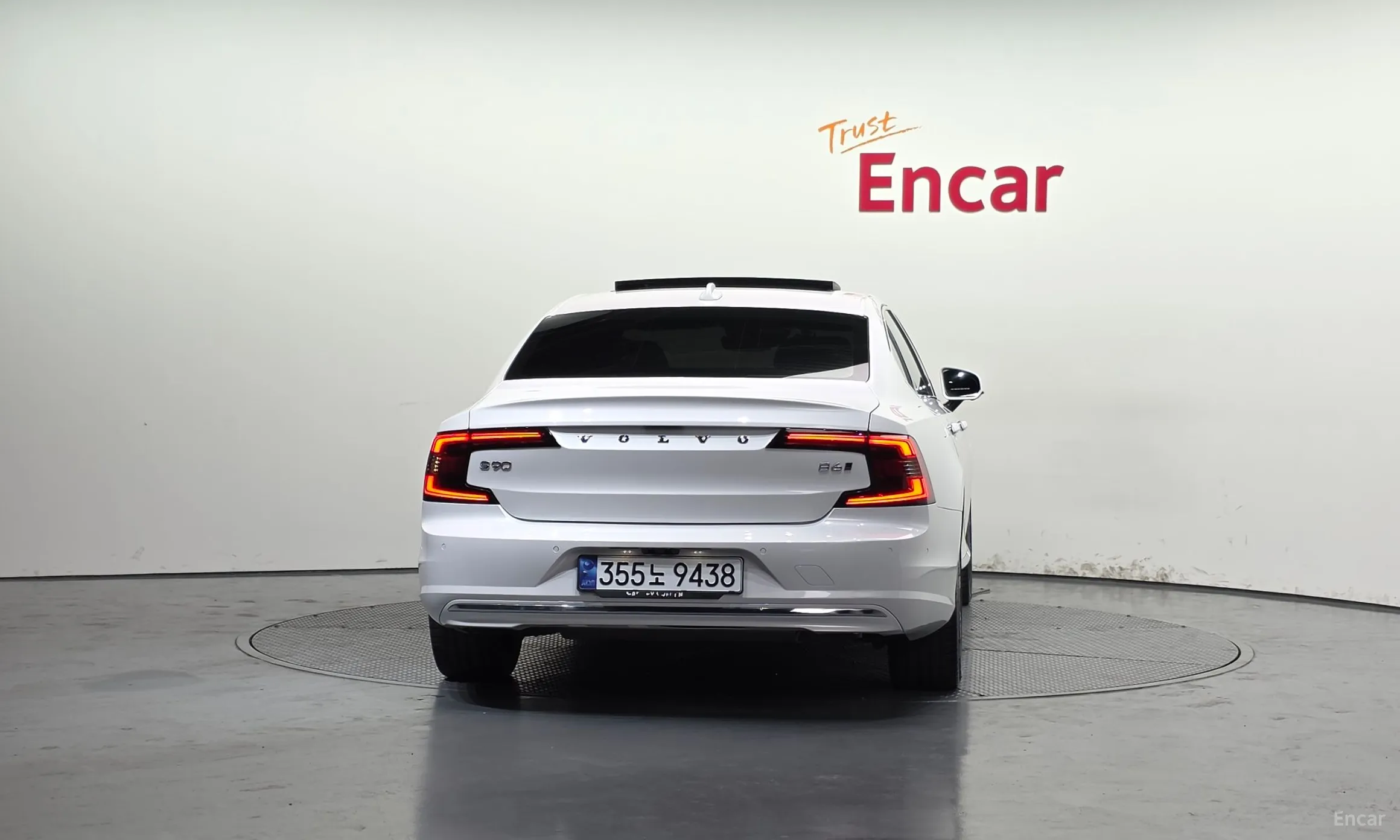 Volvo S90 превью 4