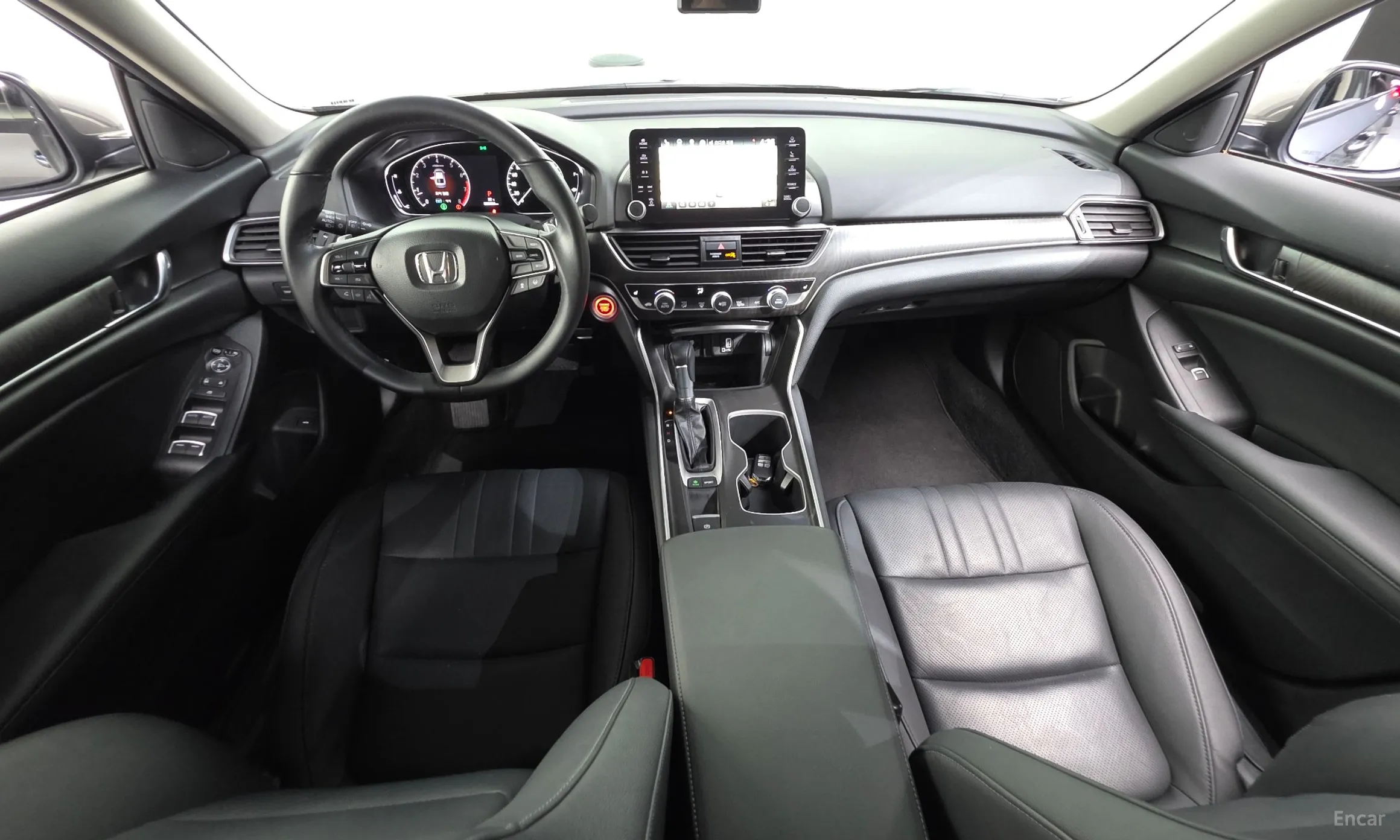 Honda Accord 10th Generation превью 7
