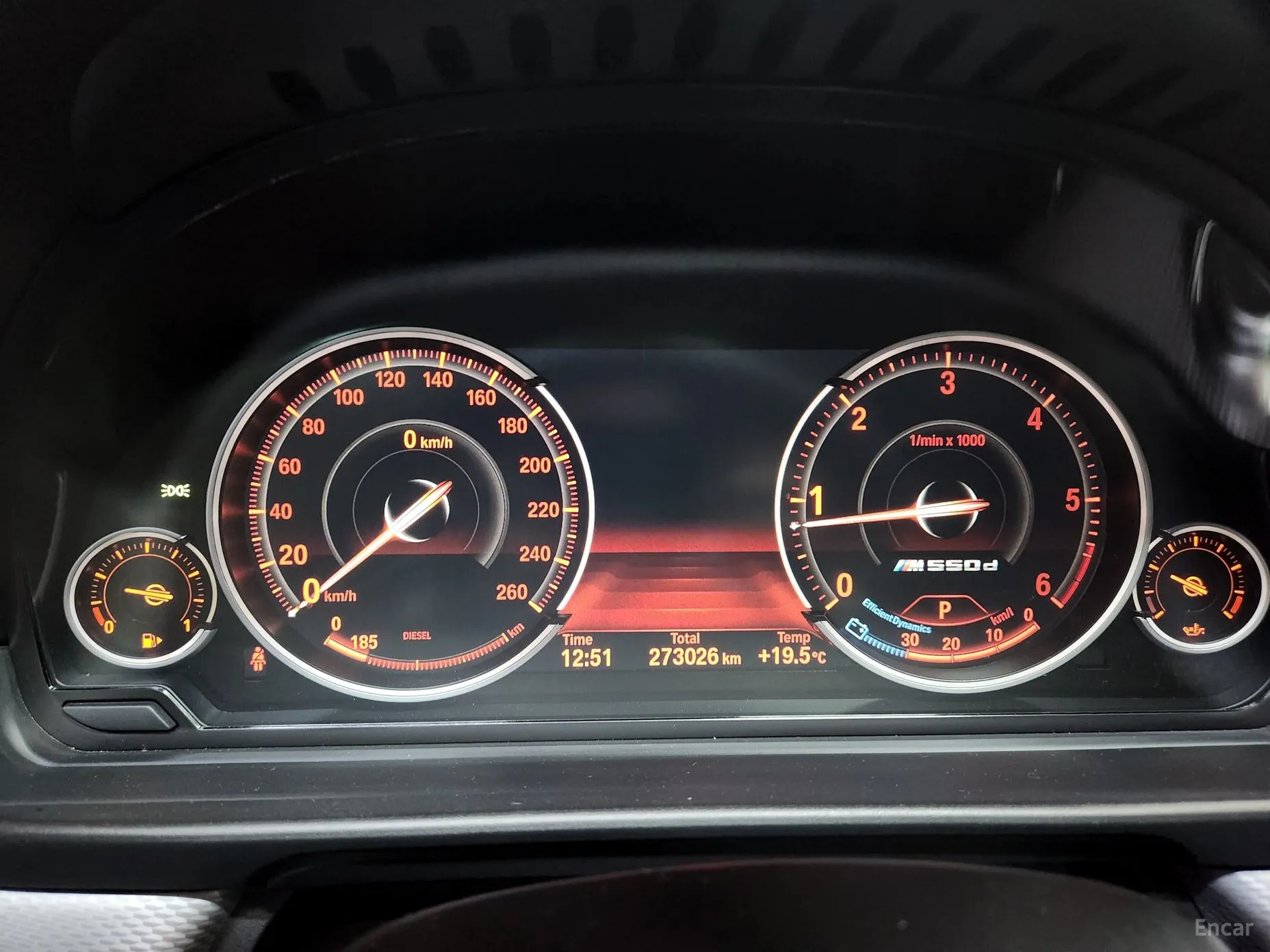 BMW 5 Series (F10) превью 11
