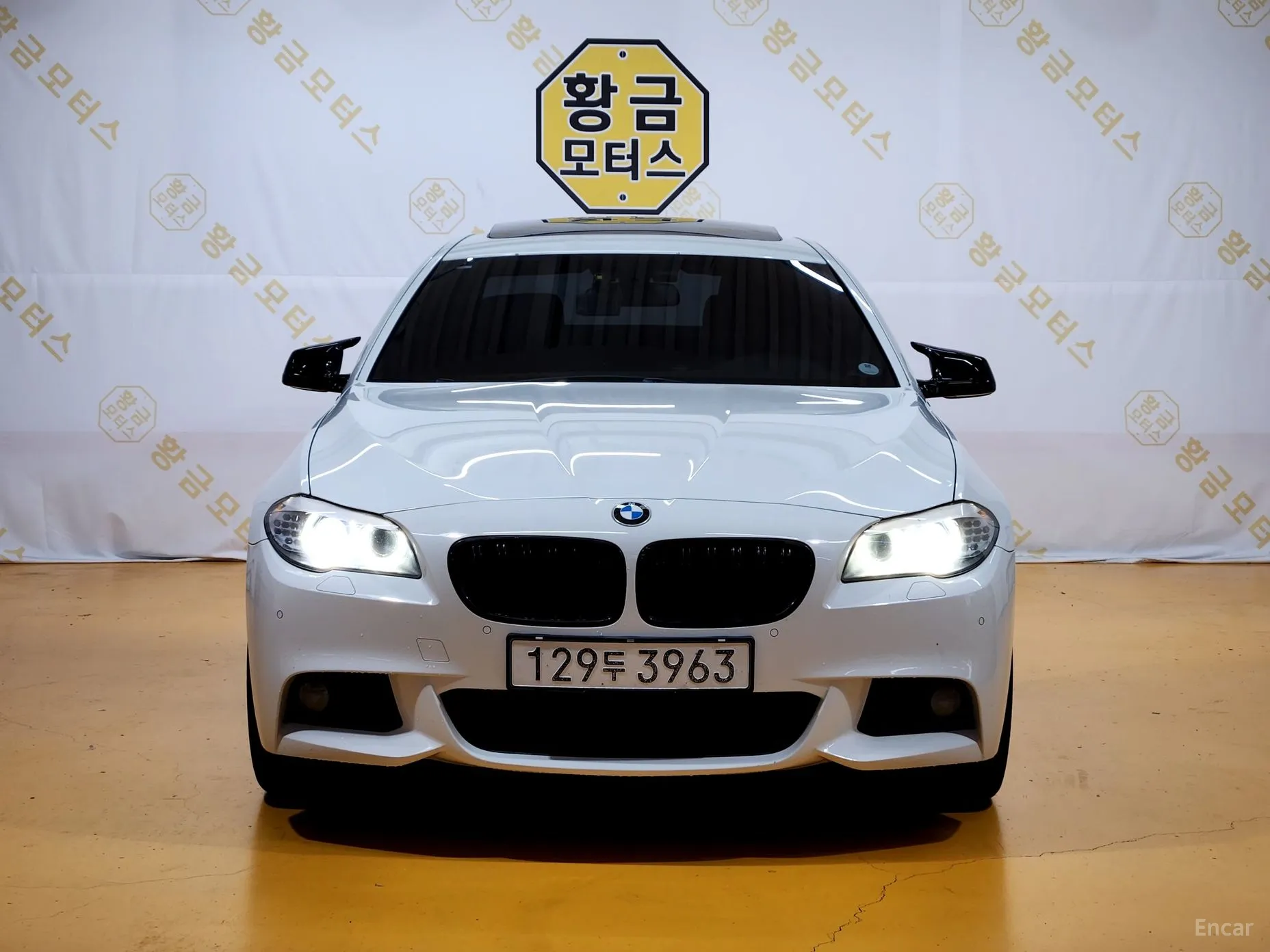 BMW 5 Series (F10) превью 3