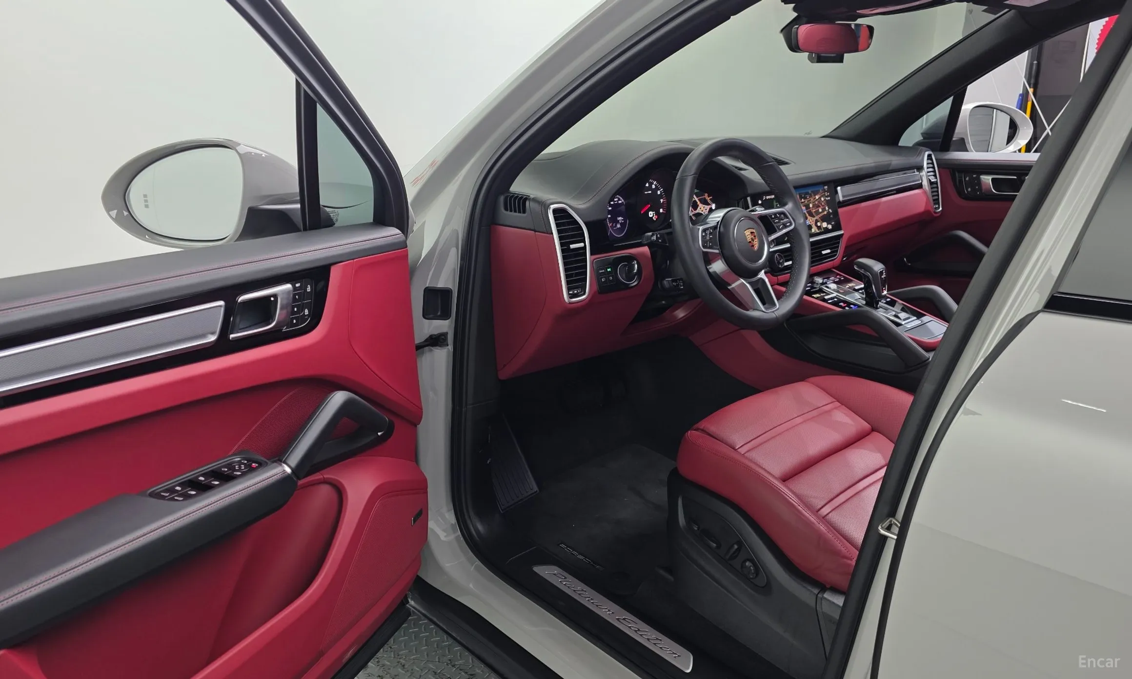 Porsche Cayenne (PO536) превью 10