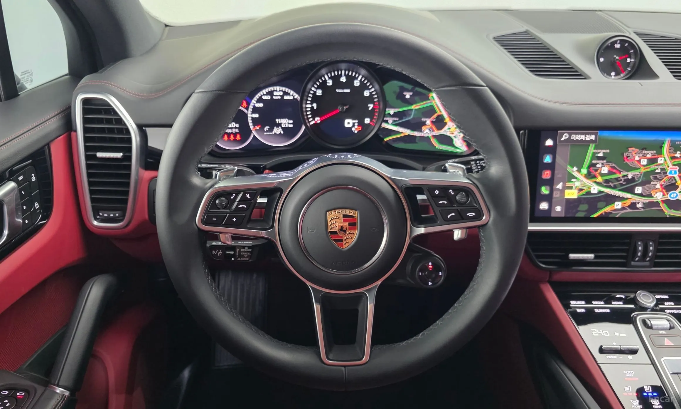 Porsche Cayenne (PO536) превью 14