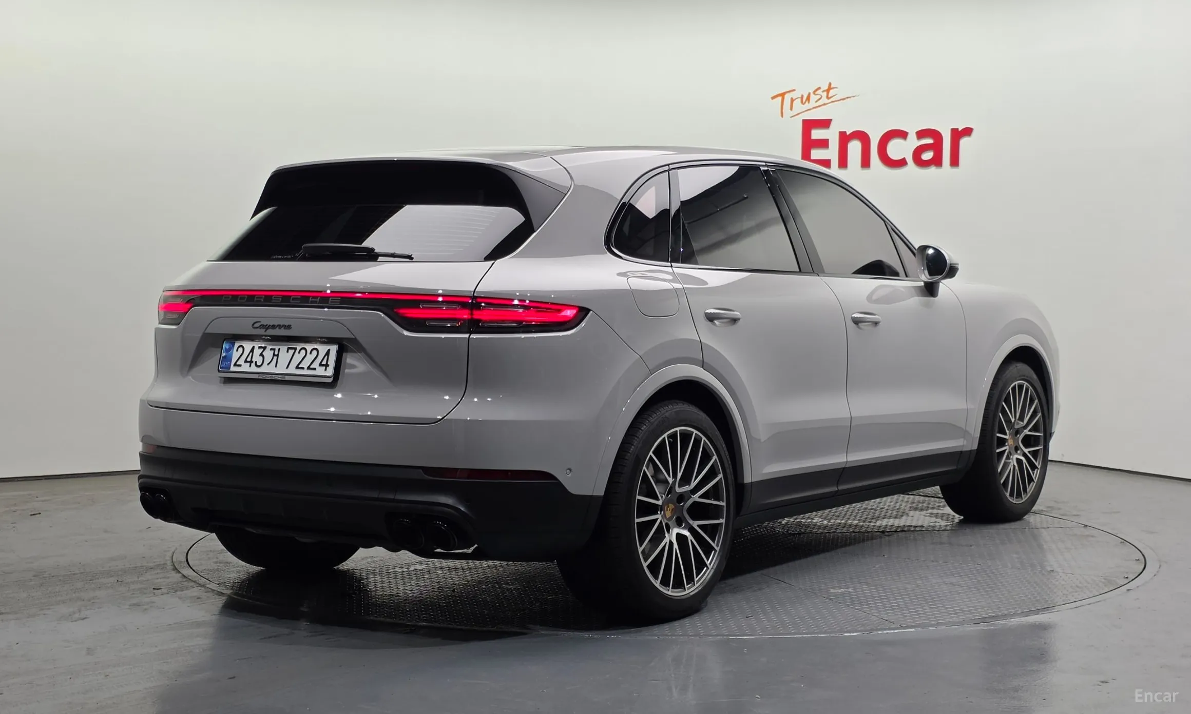 Porsche Cayenne (PO536) превью 2