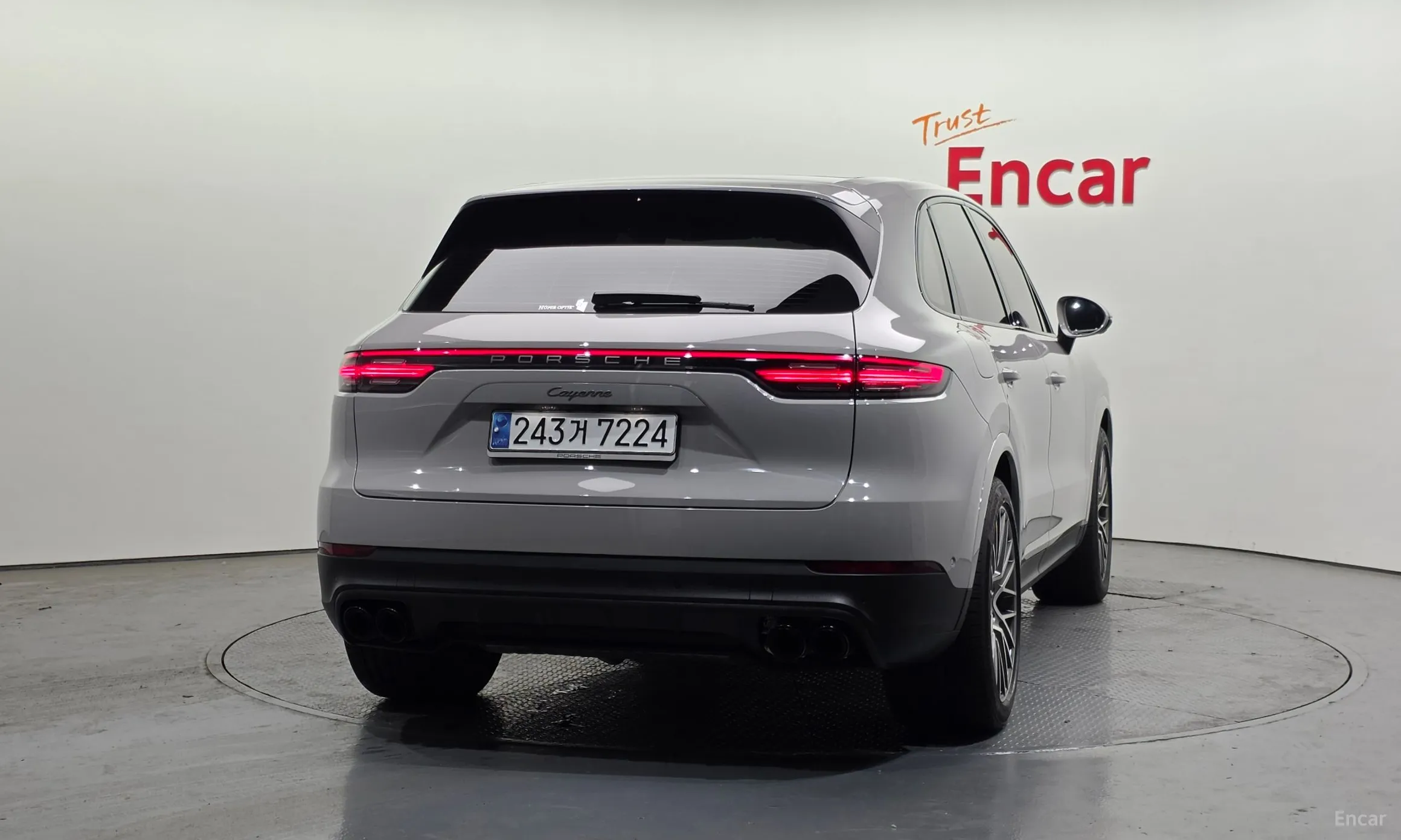 Porsche Cayenne (PO536) превью 4