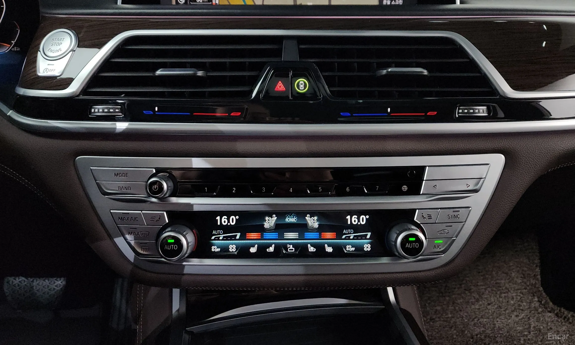 BMW 7 Series (G11) превью 13