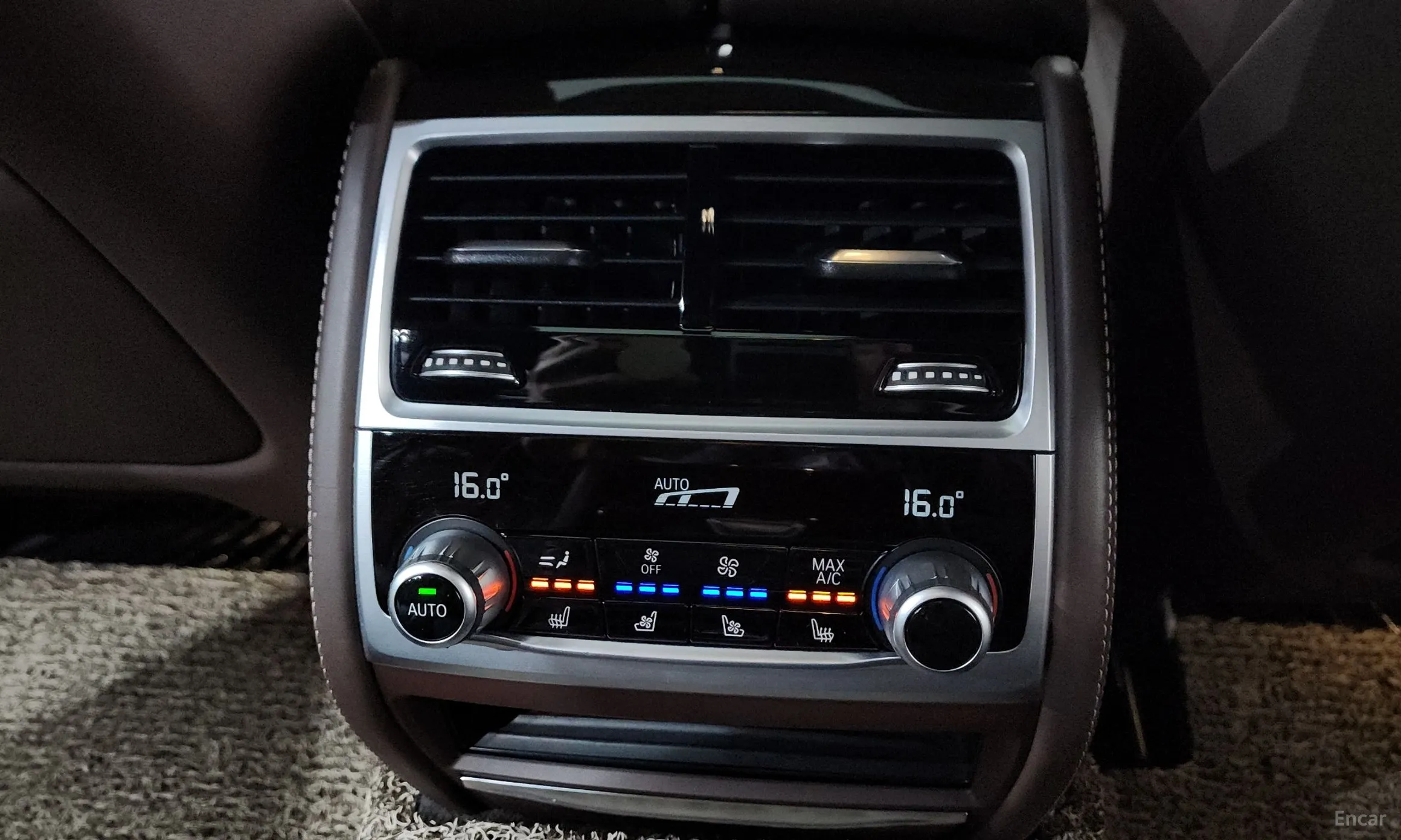 BMW 7 Series (G11) превью 17