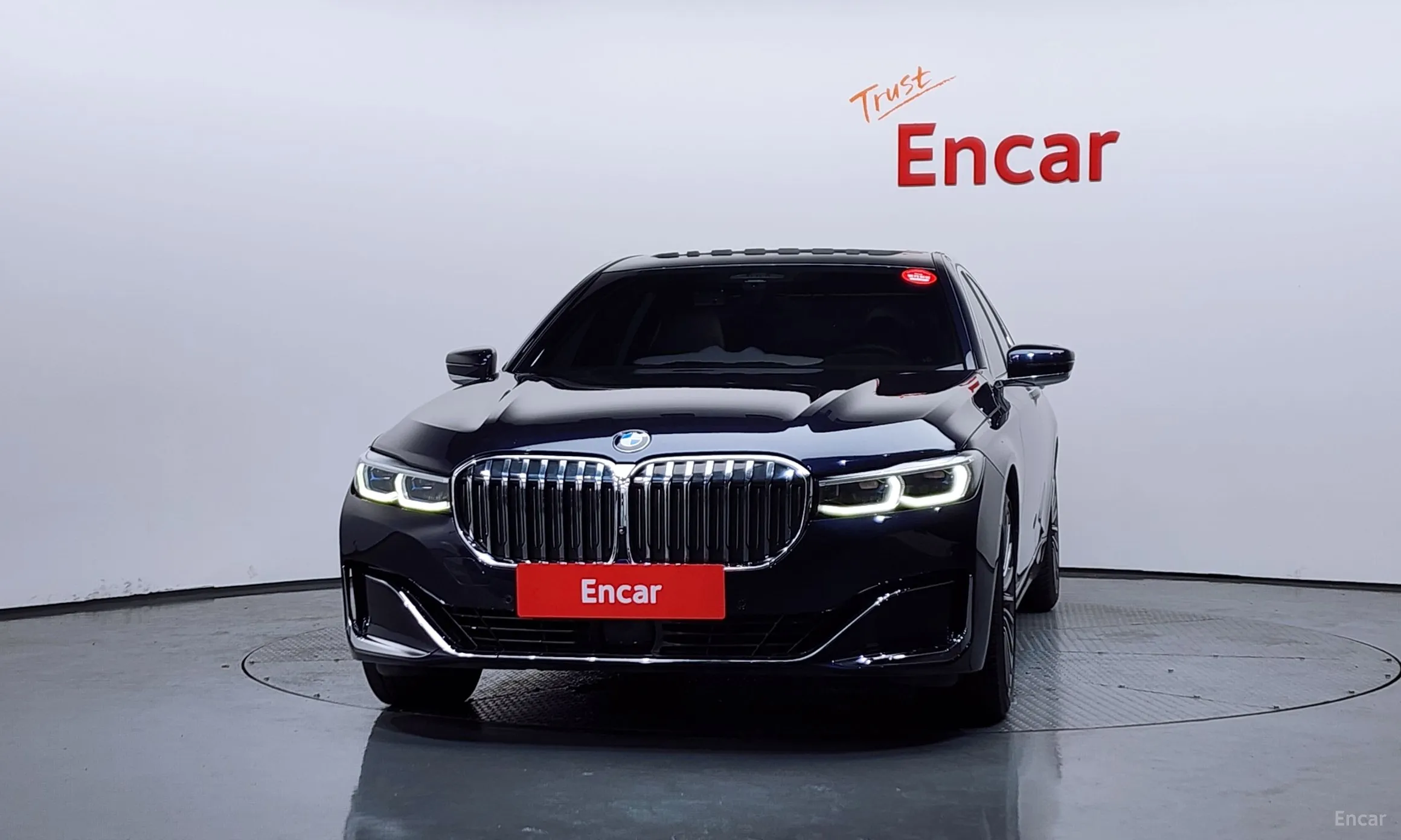 BMW 7 Series (G11) превью 3