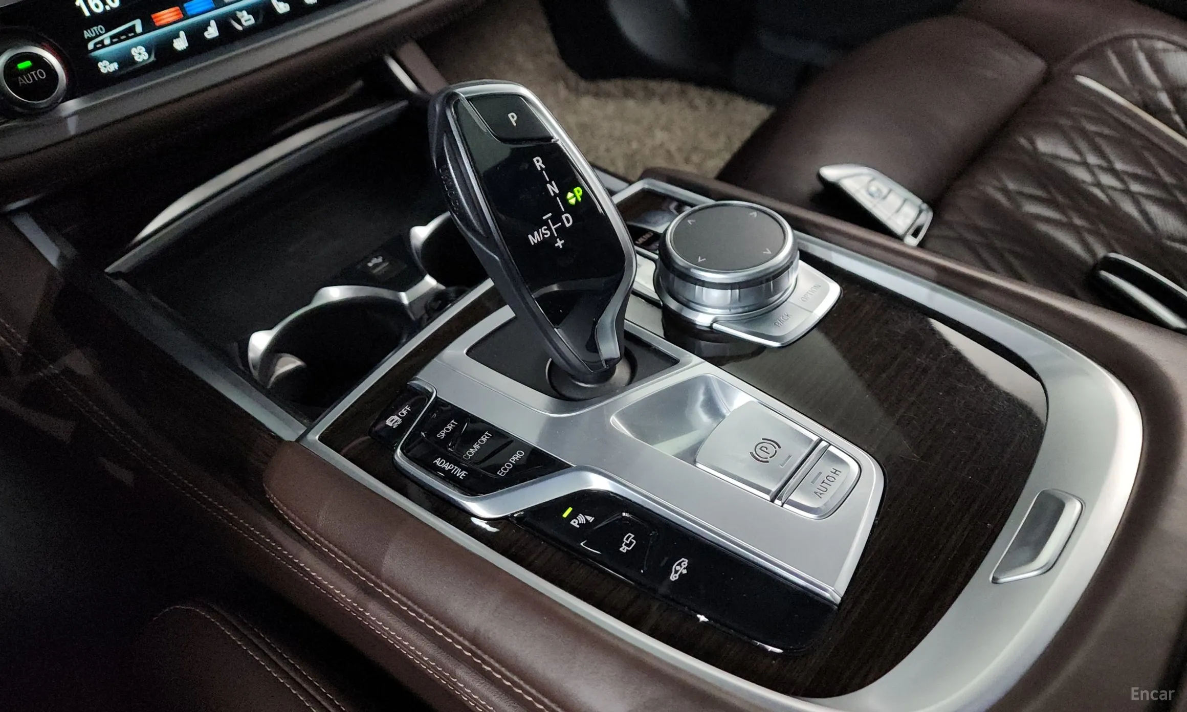 BMW 7 Series (G11) превью 9