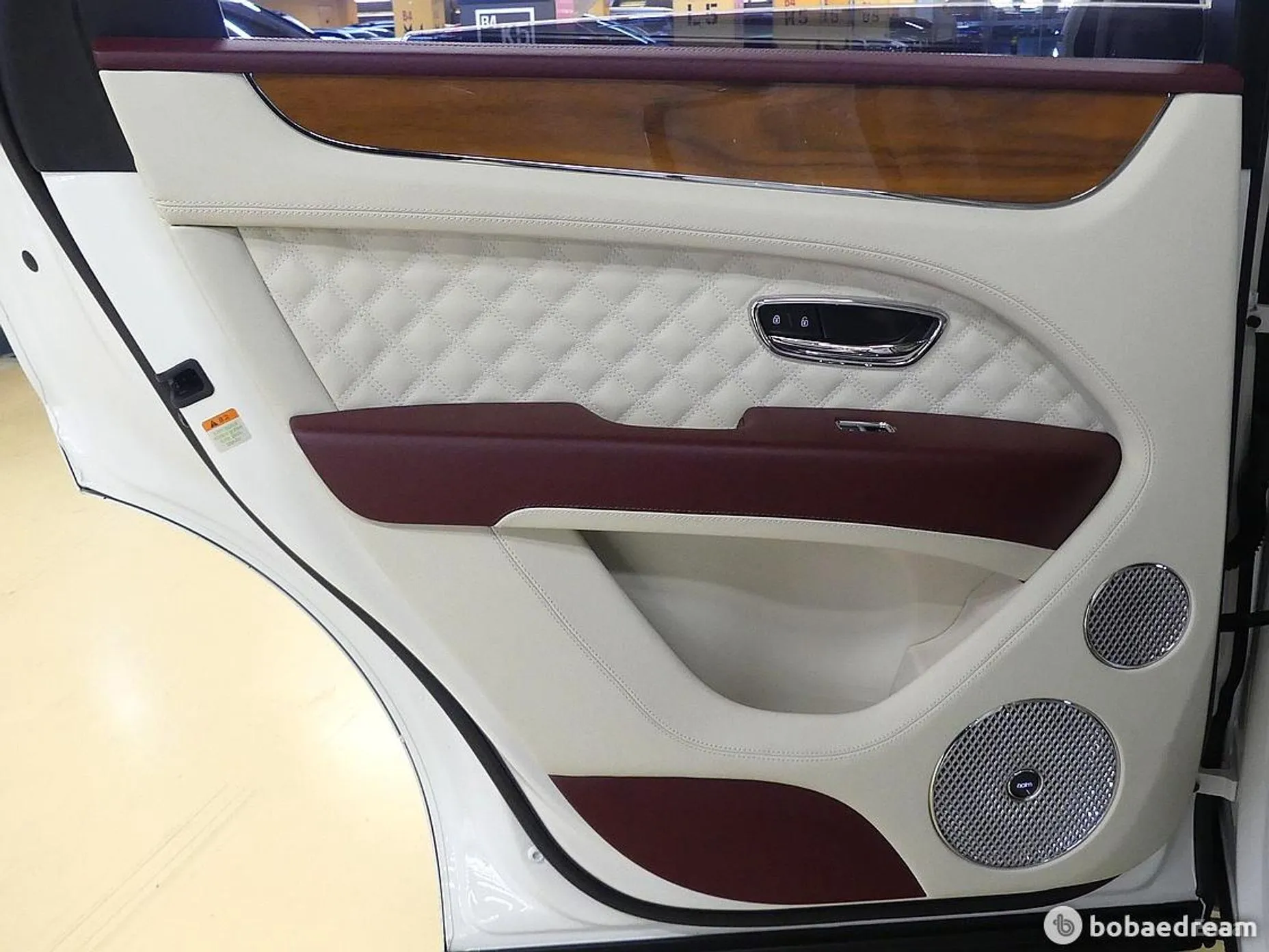 Bentley Bentayga превью 20