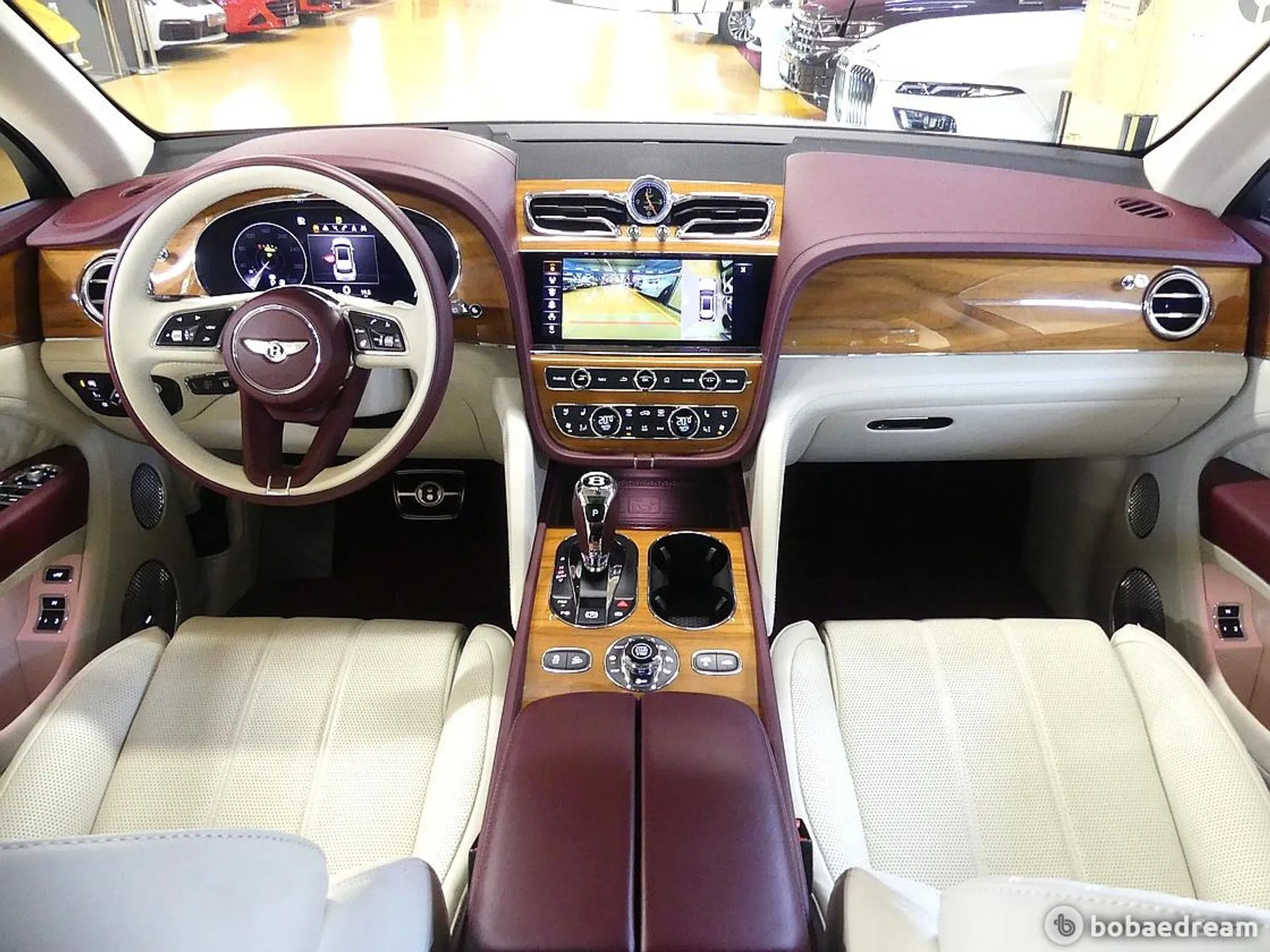 Bentley Bentayga превью 4