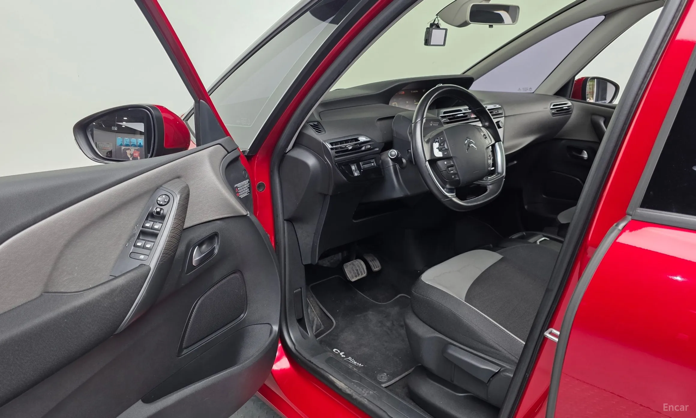 Citroën/DS Grand C4 Picasso превью 10