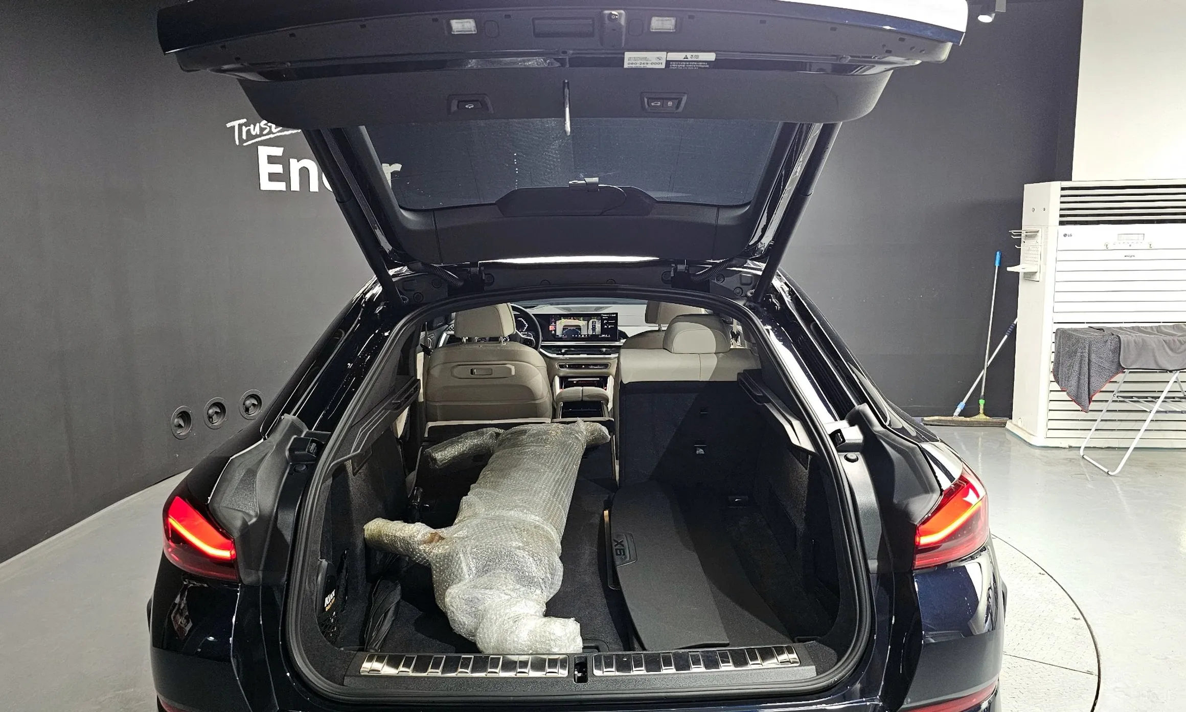 BMW X6 (G06) превью 19