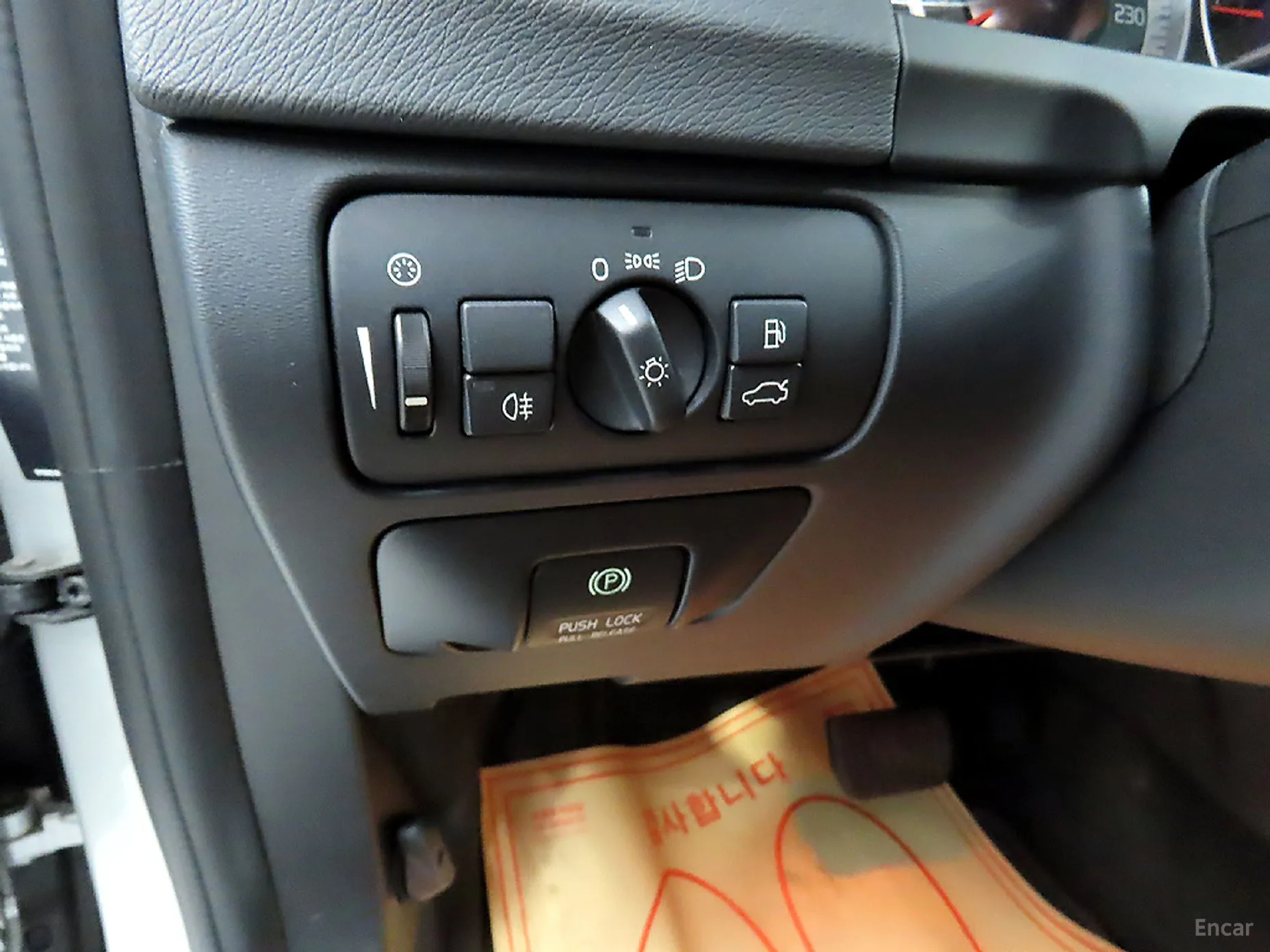 Volvo S60 превью 13