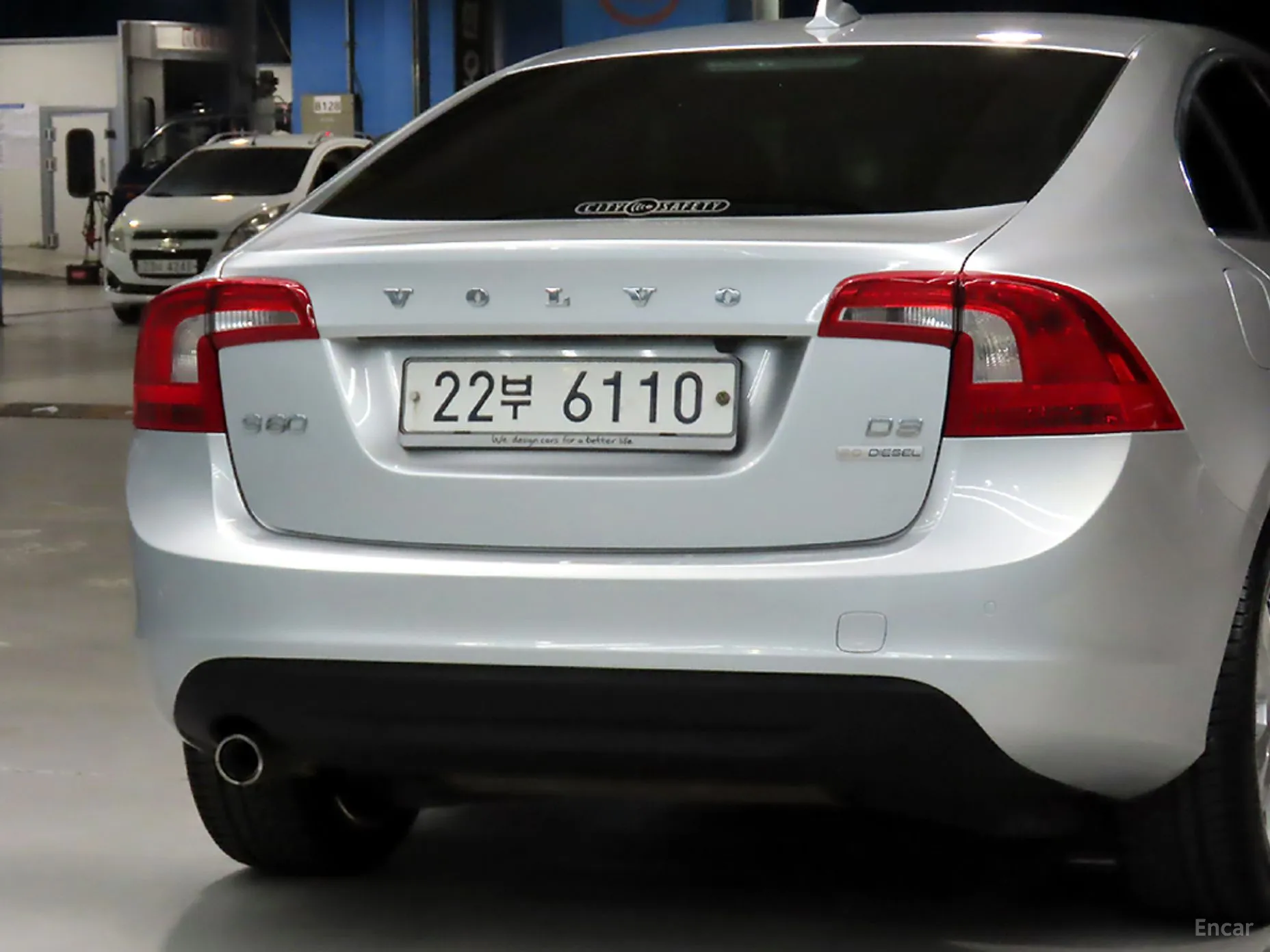 Volvo S60 превью 16