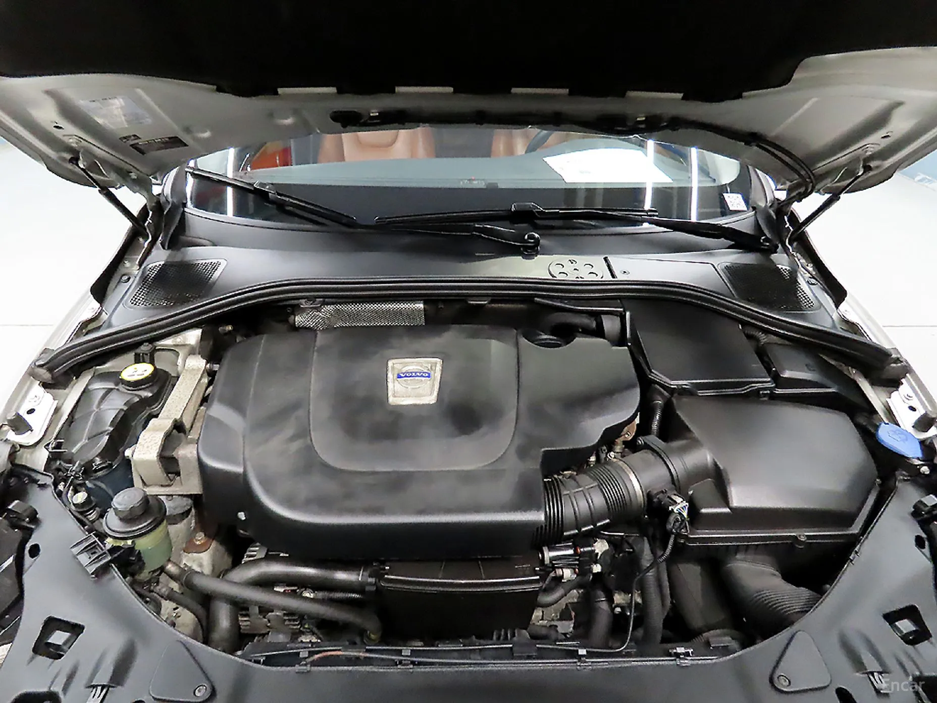 Volvo S60 превью 19