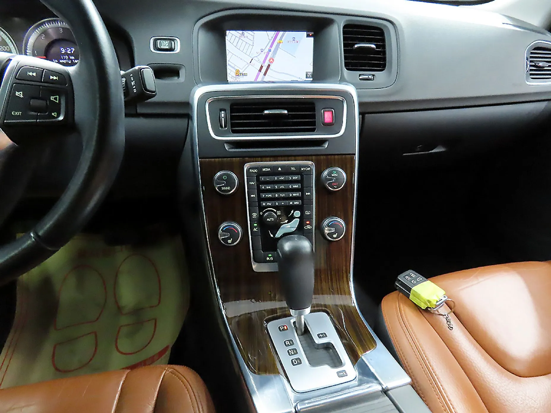 Volvo S60 превью 9