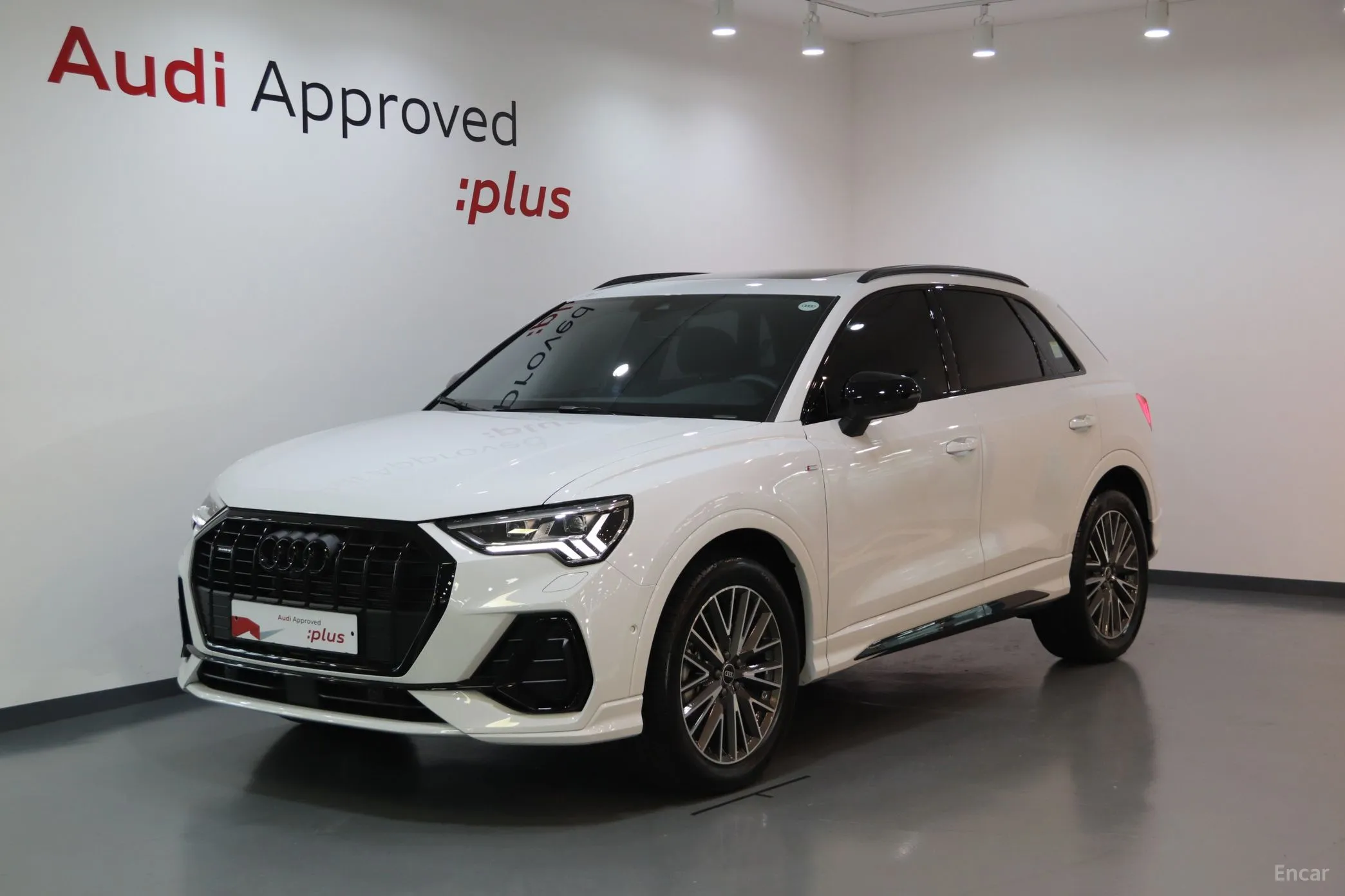 Audi Q3 (F3)
