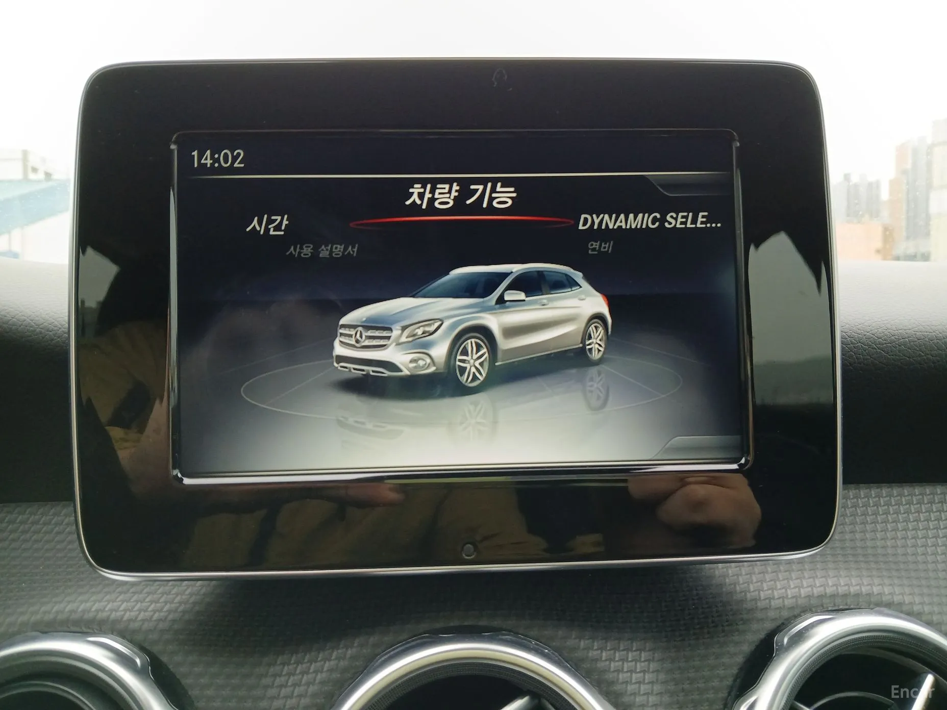Mercedes Benz GLA-Class X156 превью 14
