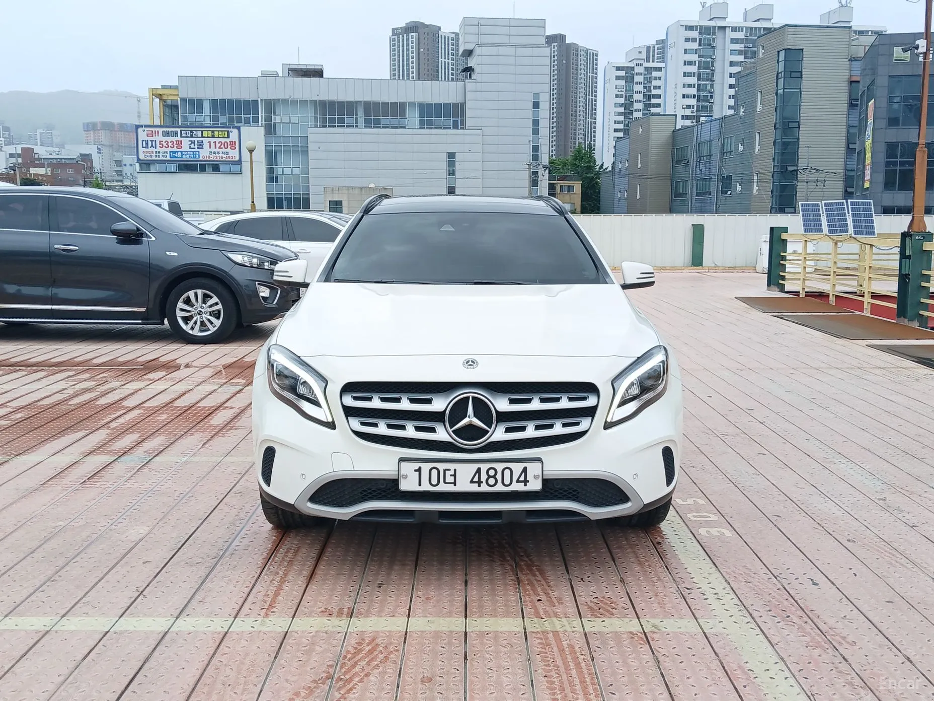 Mercedes Benz GLA-Class X156
