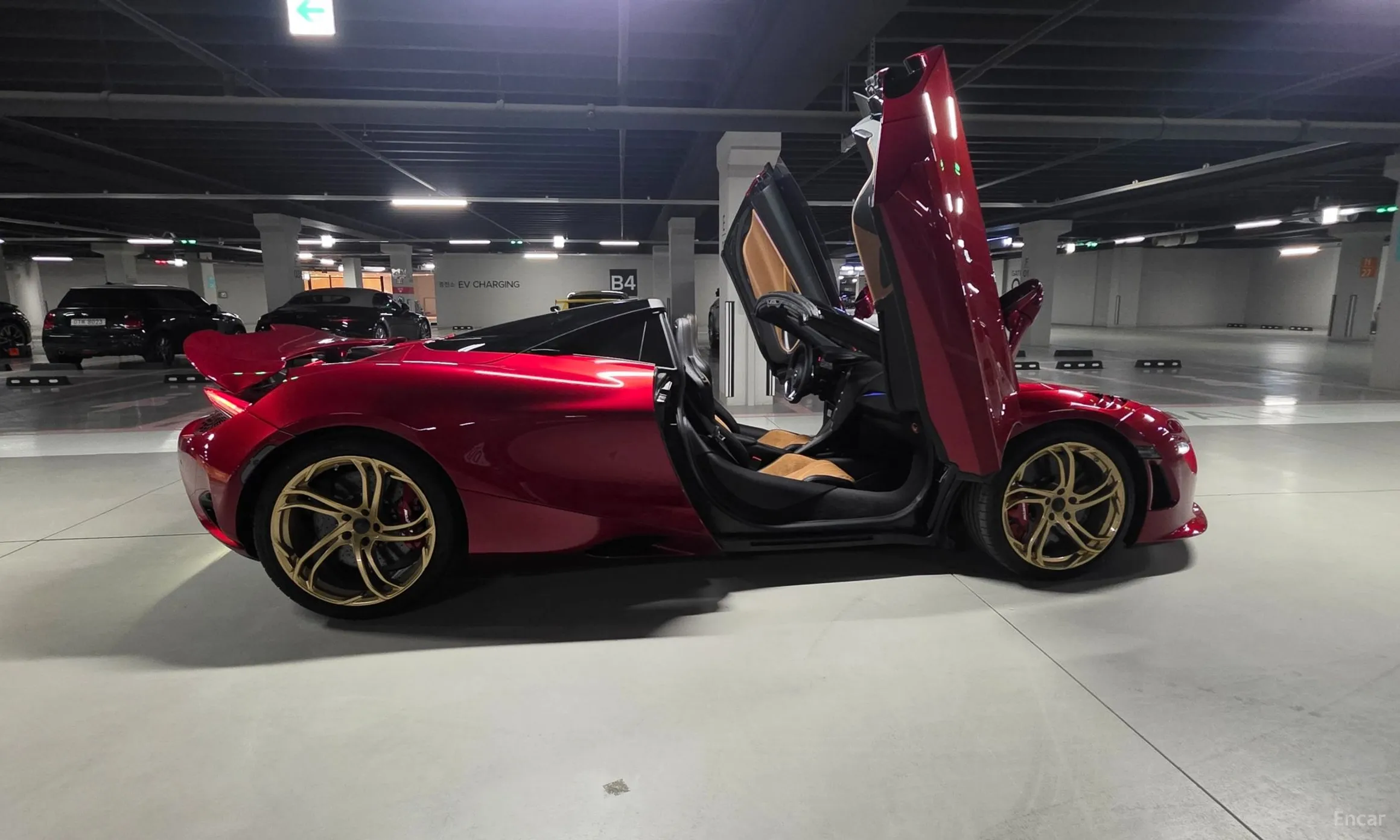 McLaren 750S превью 5