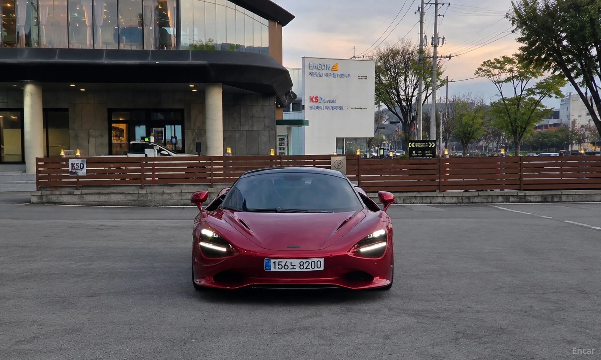 McLaren 750S превью 6