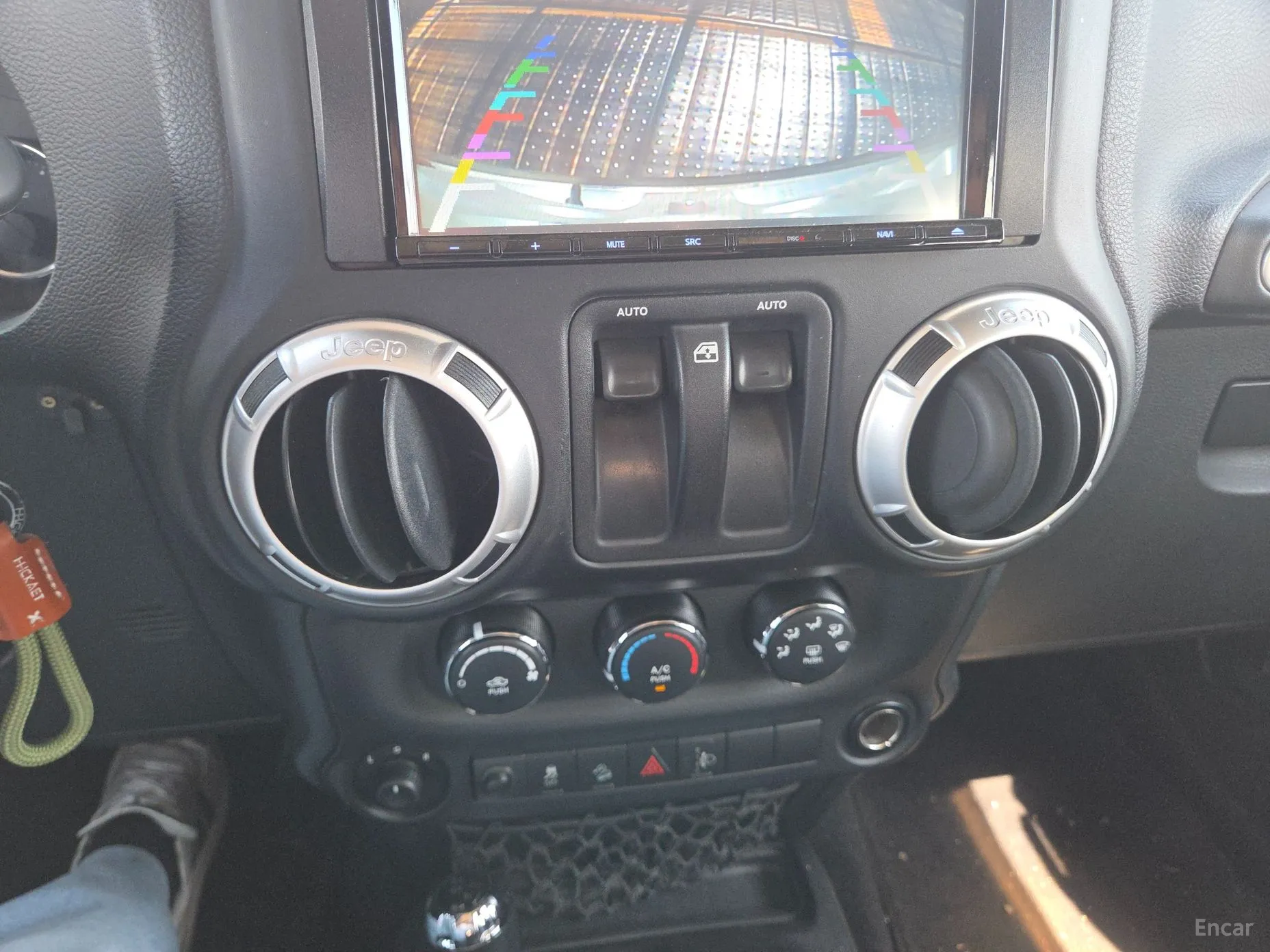 Jeep Wrangler (JK) превью 14