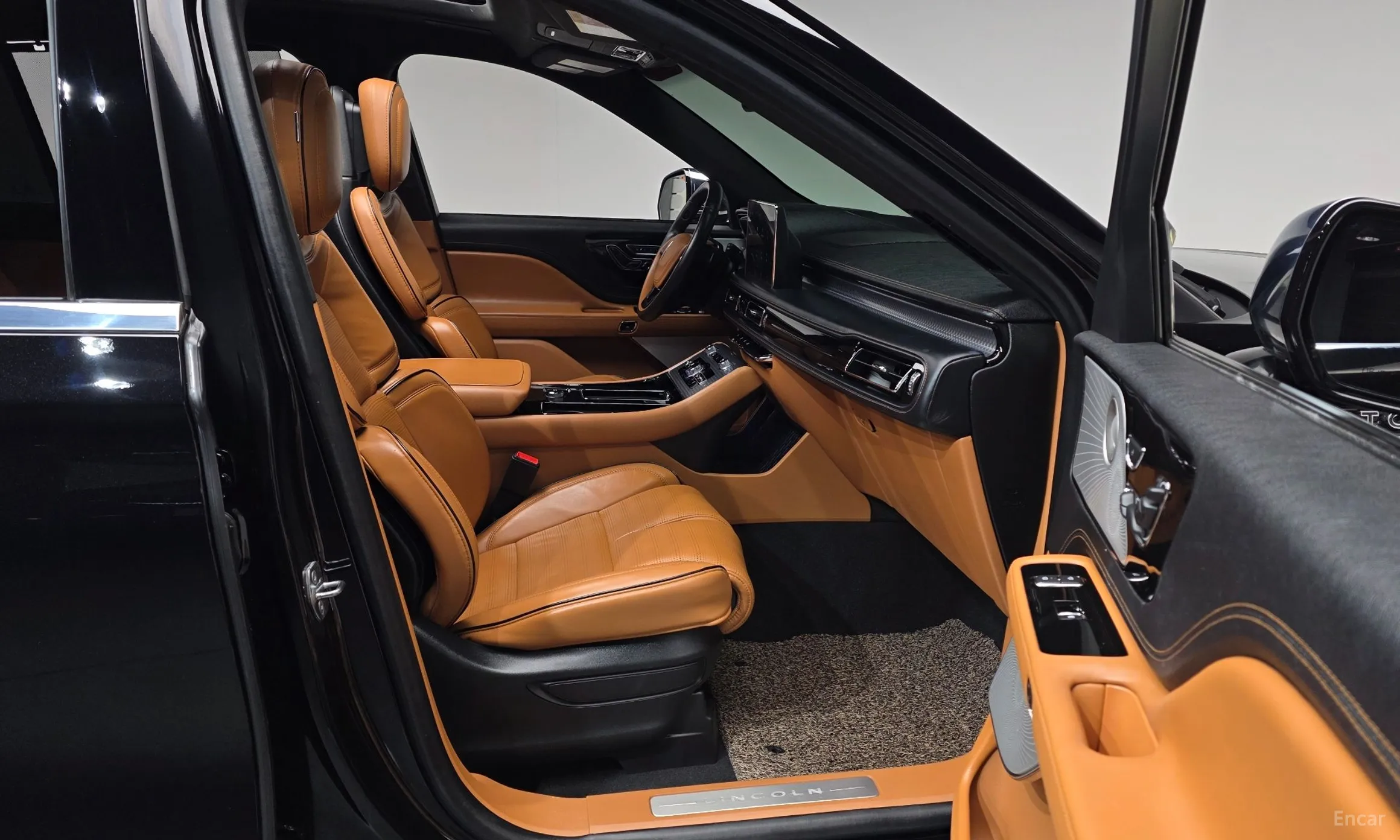 Lincoln Aviator 2nd Generation превью 11