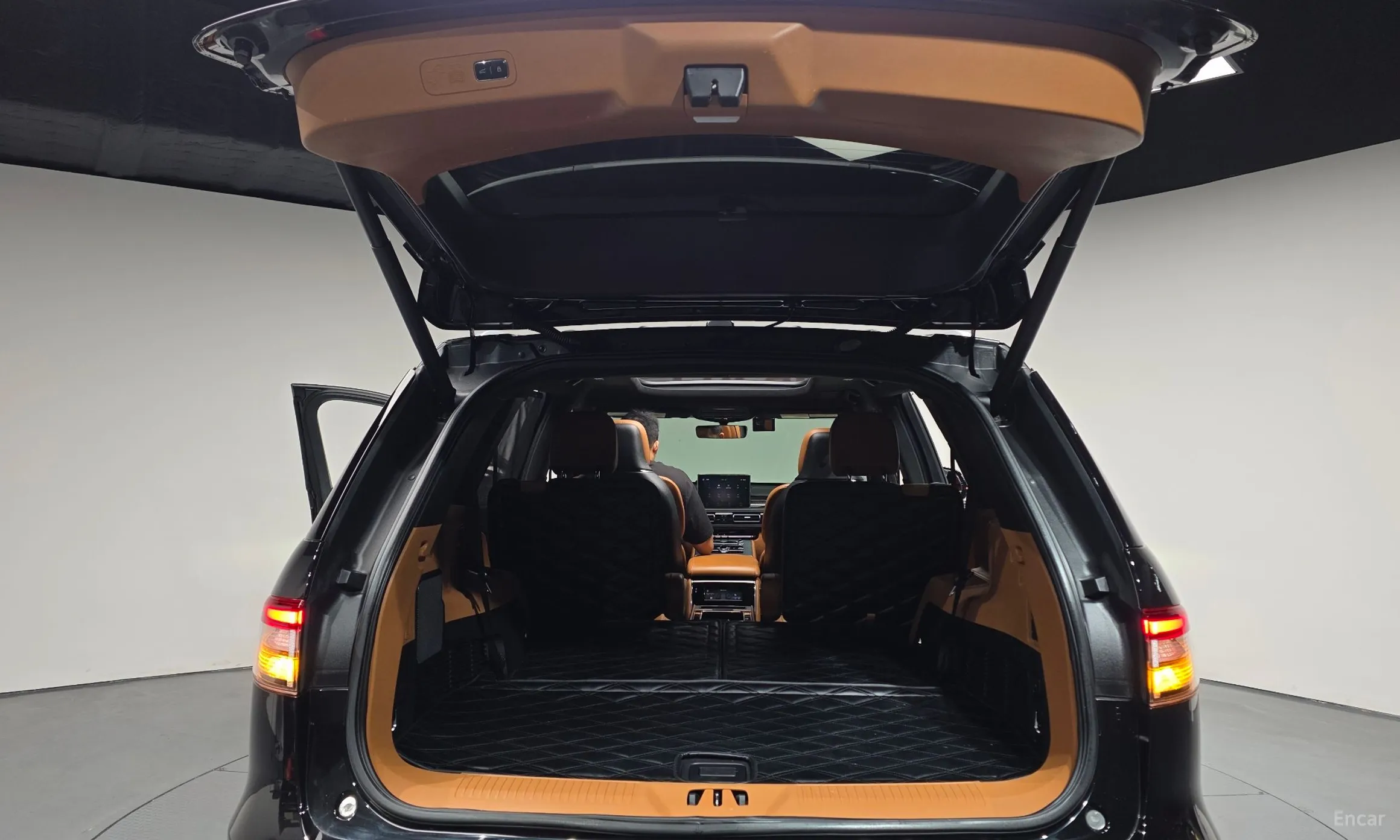 Lincoln Aviator 2nd Generation превью 20