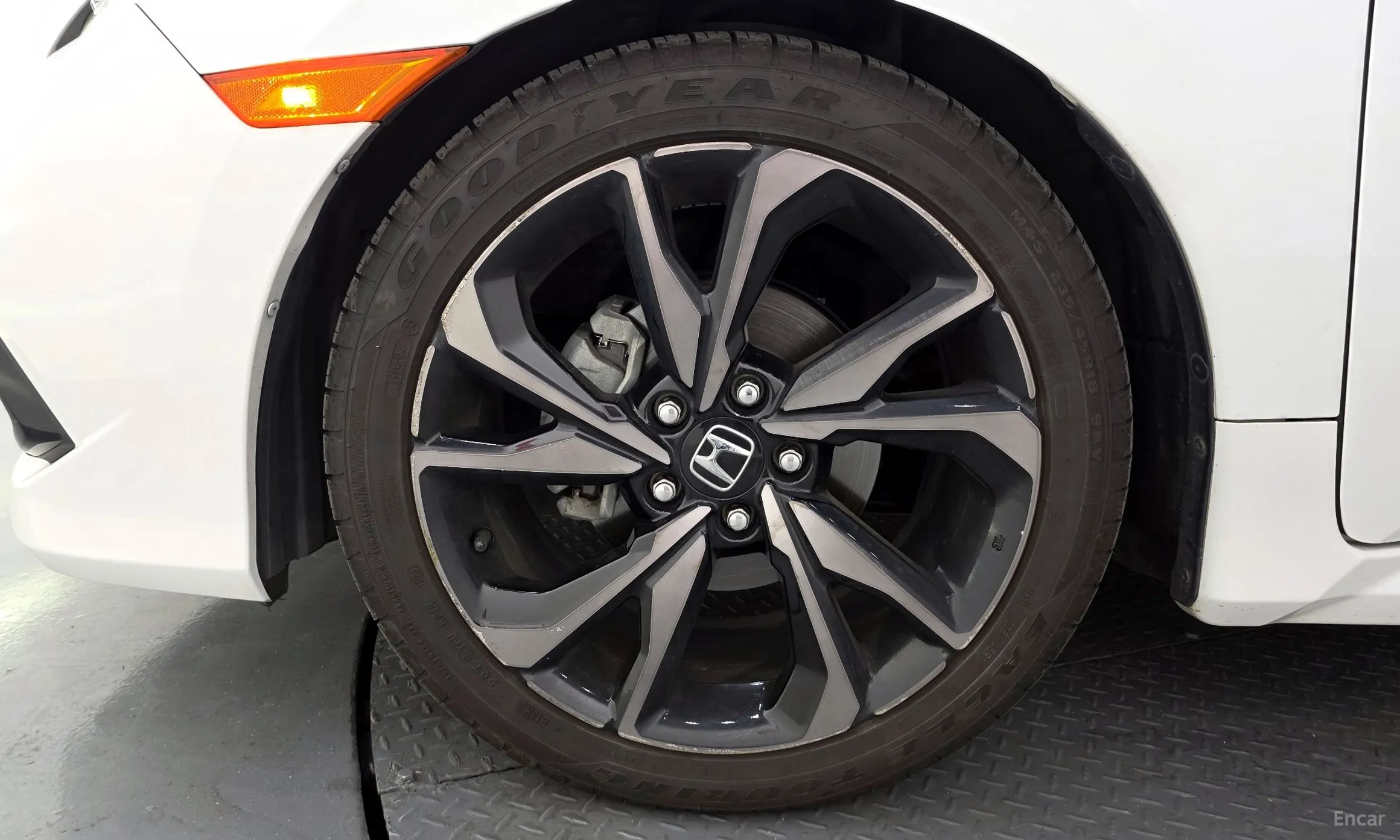 Honda Civic превью 5