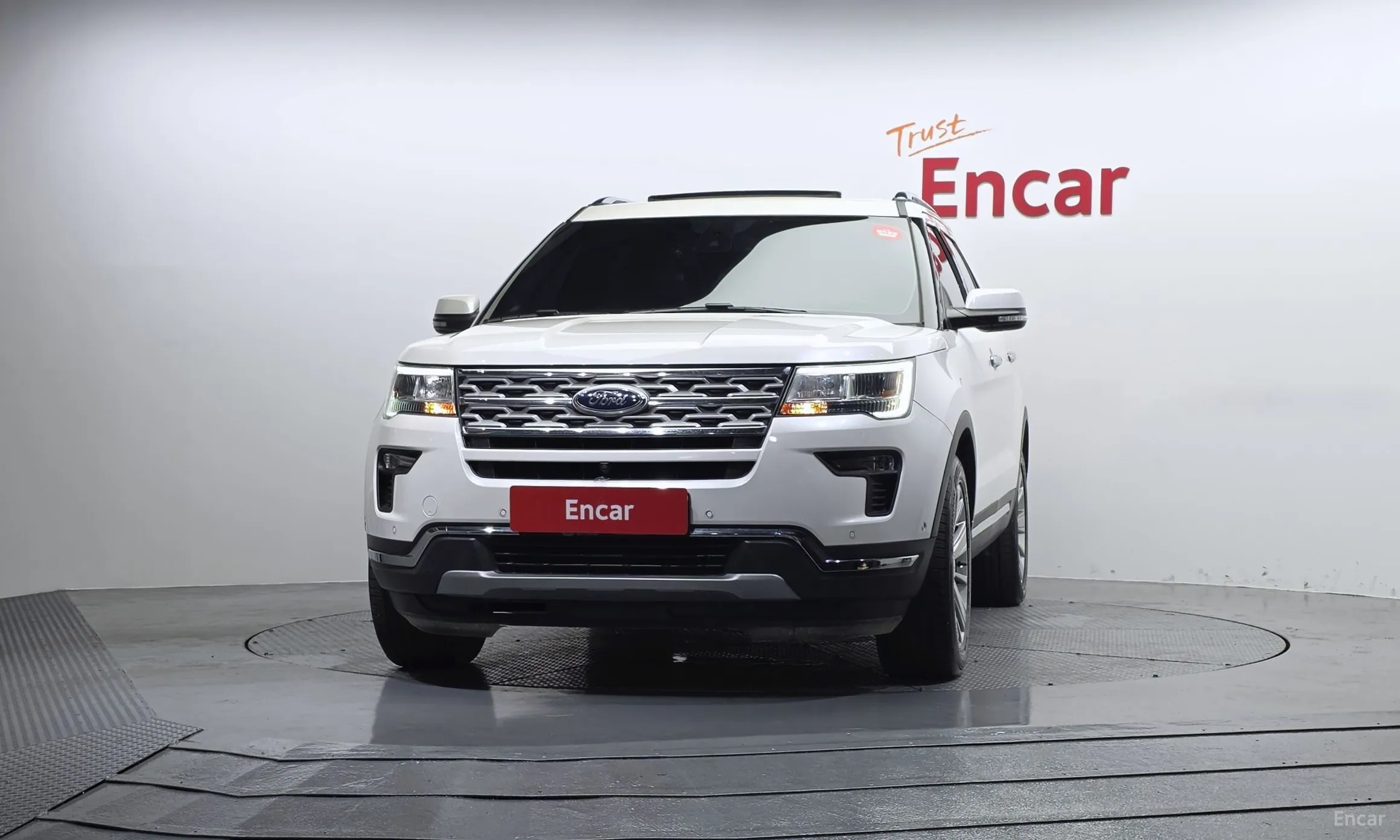 Ford Explorer превью 3