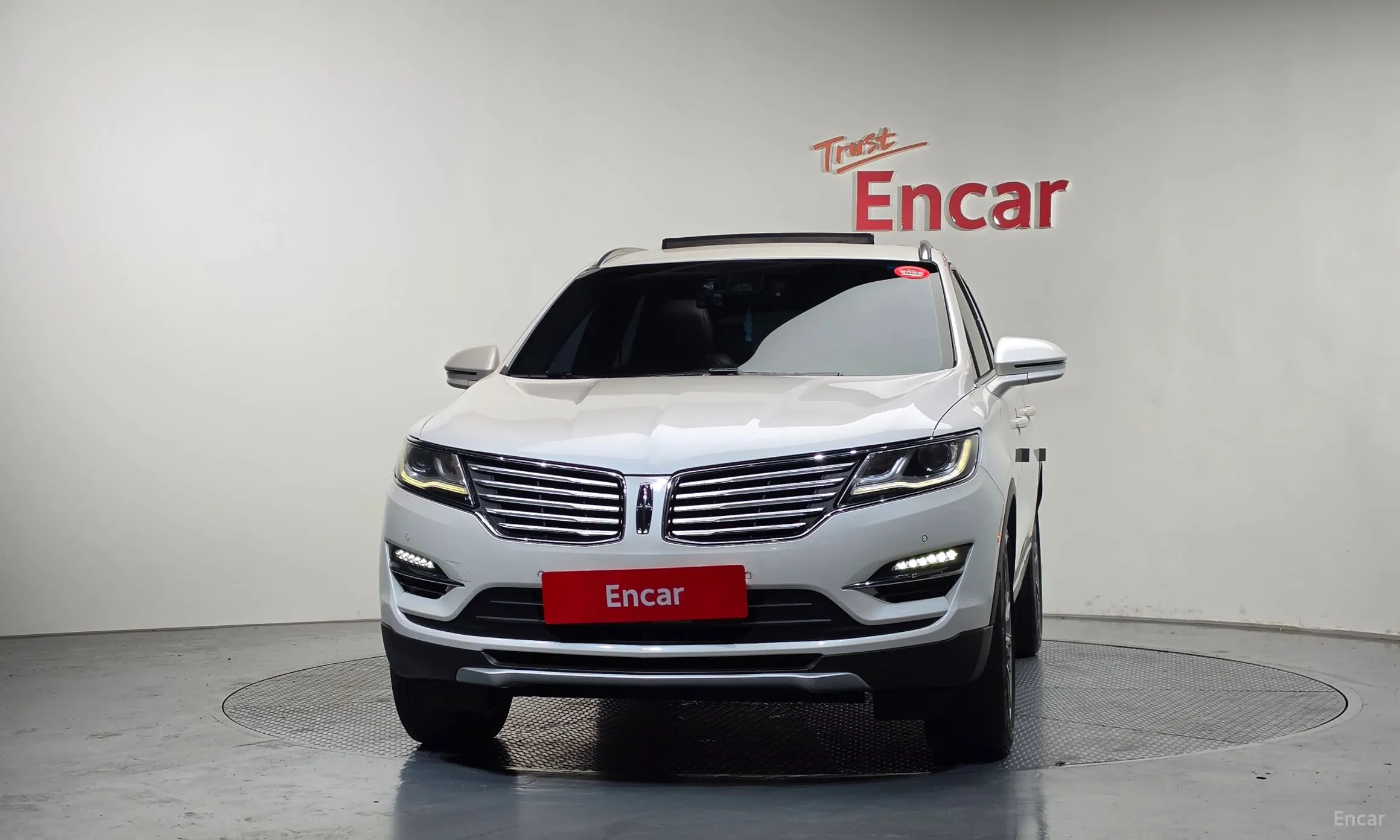 Lincoln MKC превью 3