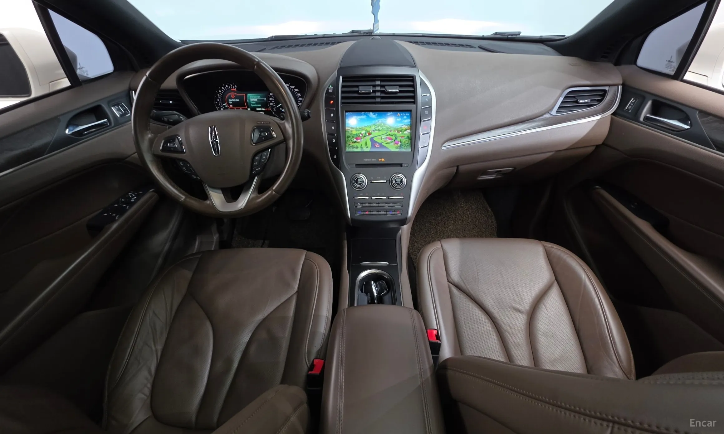 Lincoln MKC превью 7