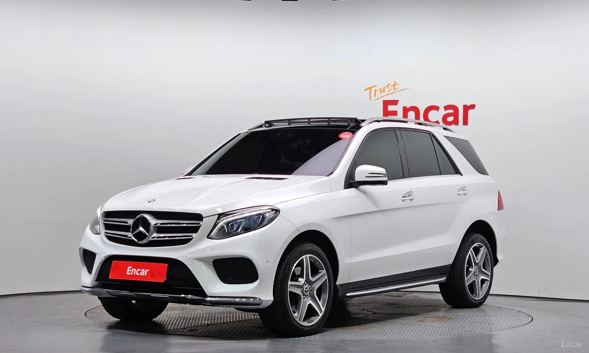 Mercedes Benz GLE-Class W166