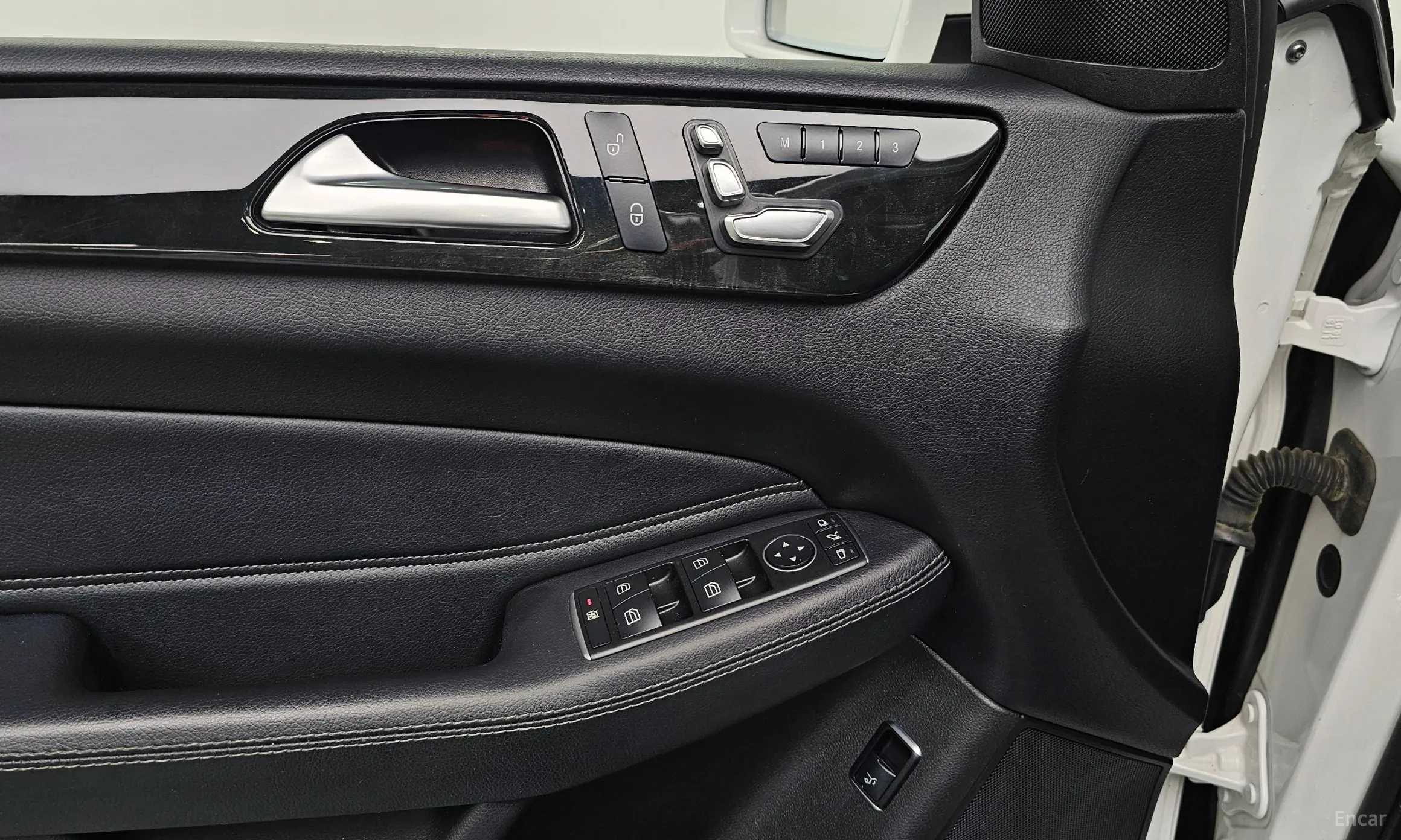 Mercedes Benz GLE-Class W166 превью 15