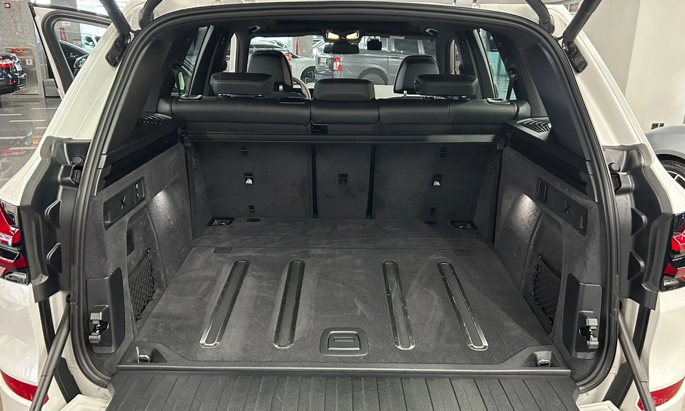 BMW X5 (G05) превью 11