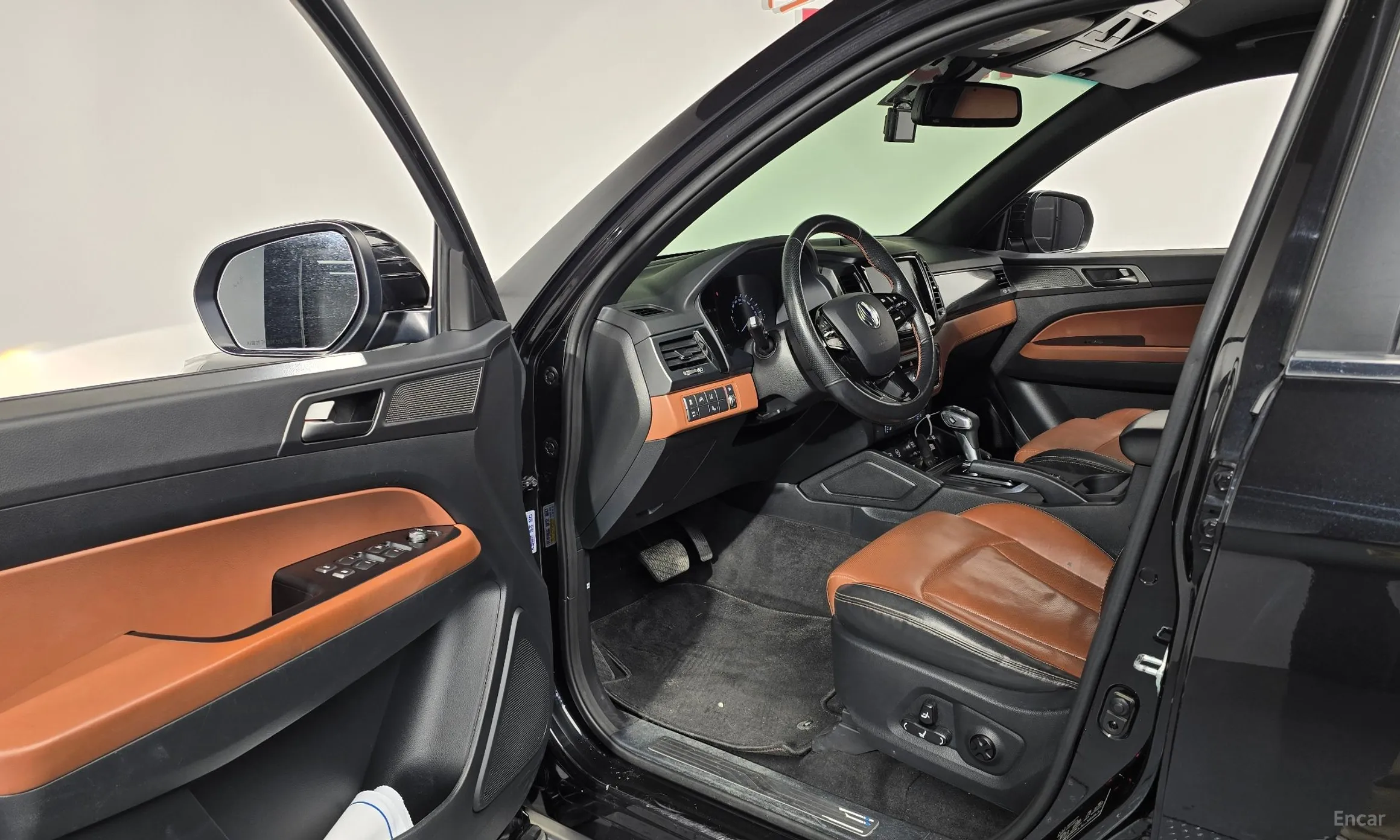 KG Mobility (SsangYong) Rexton Sports Khan превью 10