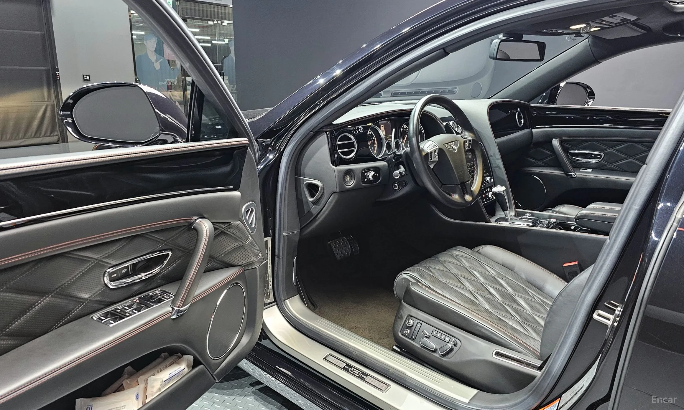 Bentley Flying Spur 2nd Generation превью 10