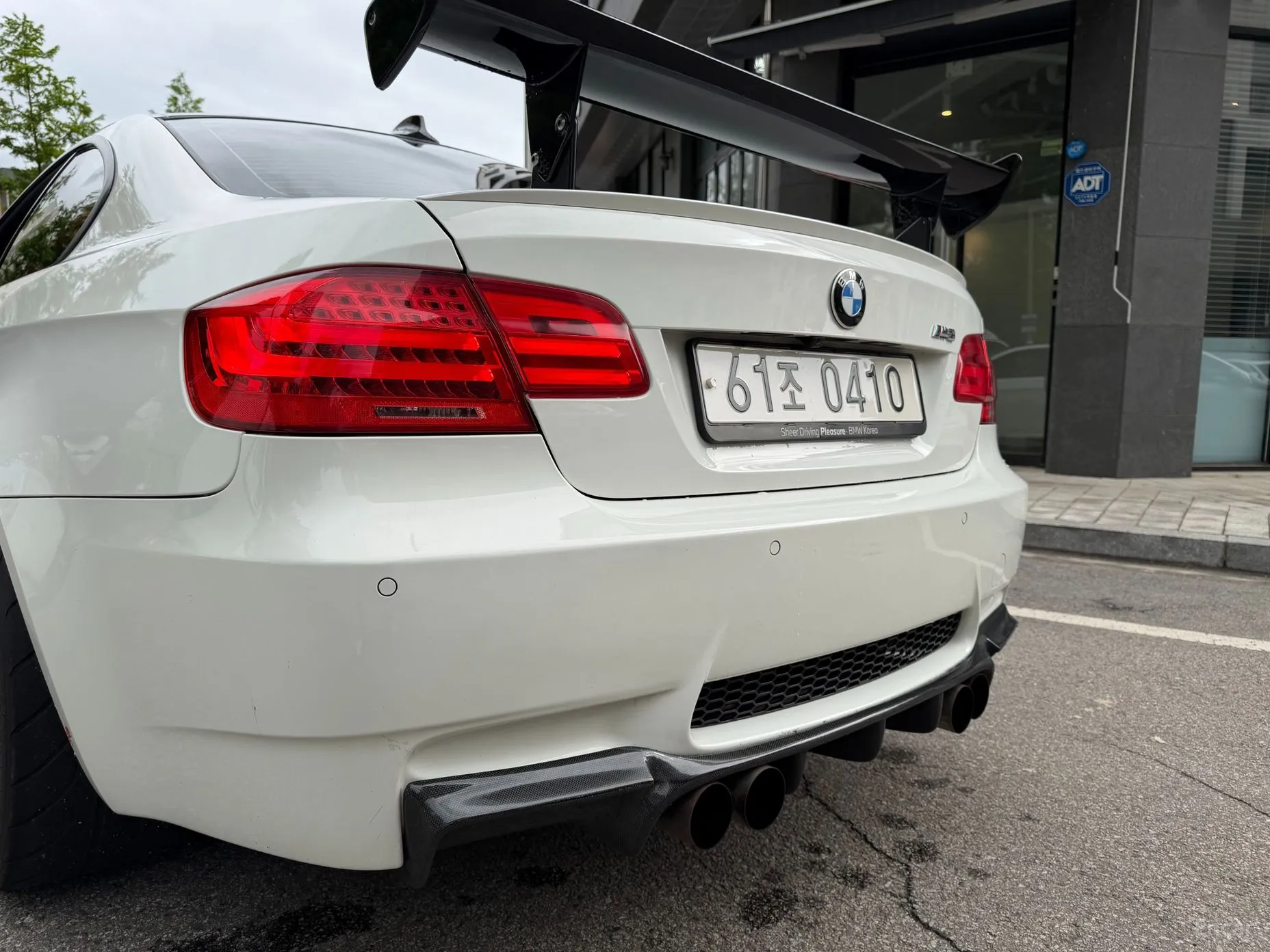 BMW M3 (E90) превью 12