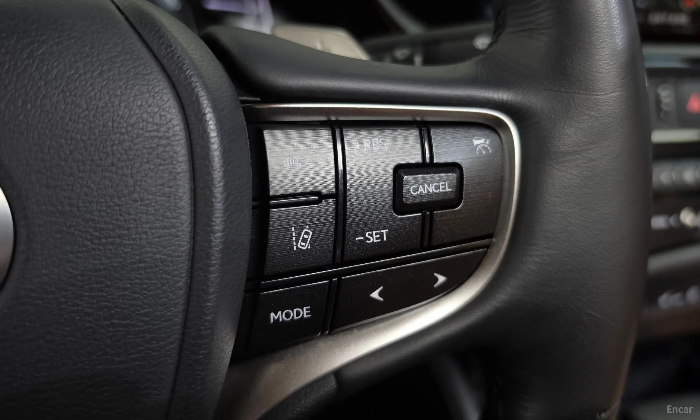 Lexus ES300h 7th Generation превью 16