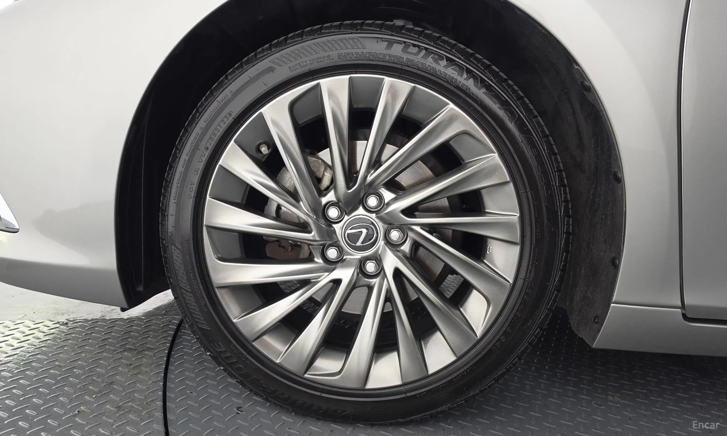 Lexus ES300h 7th Generation превью 5