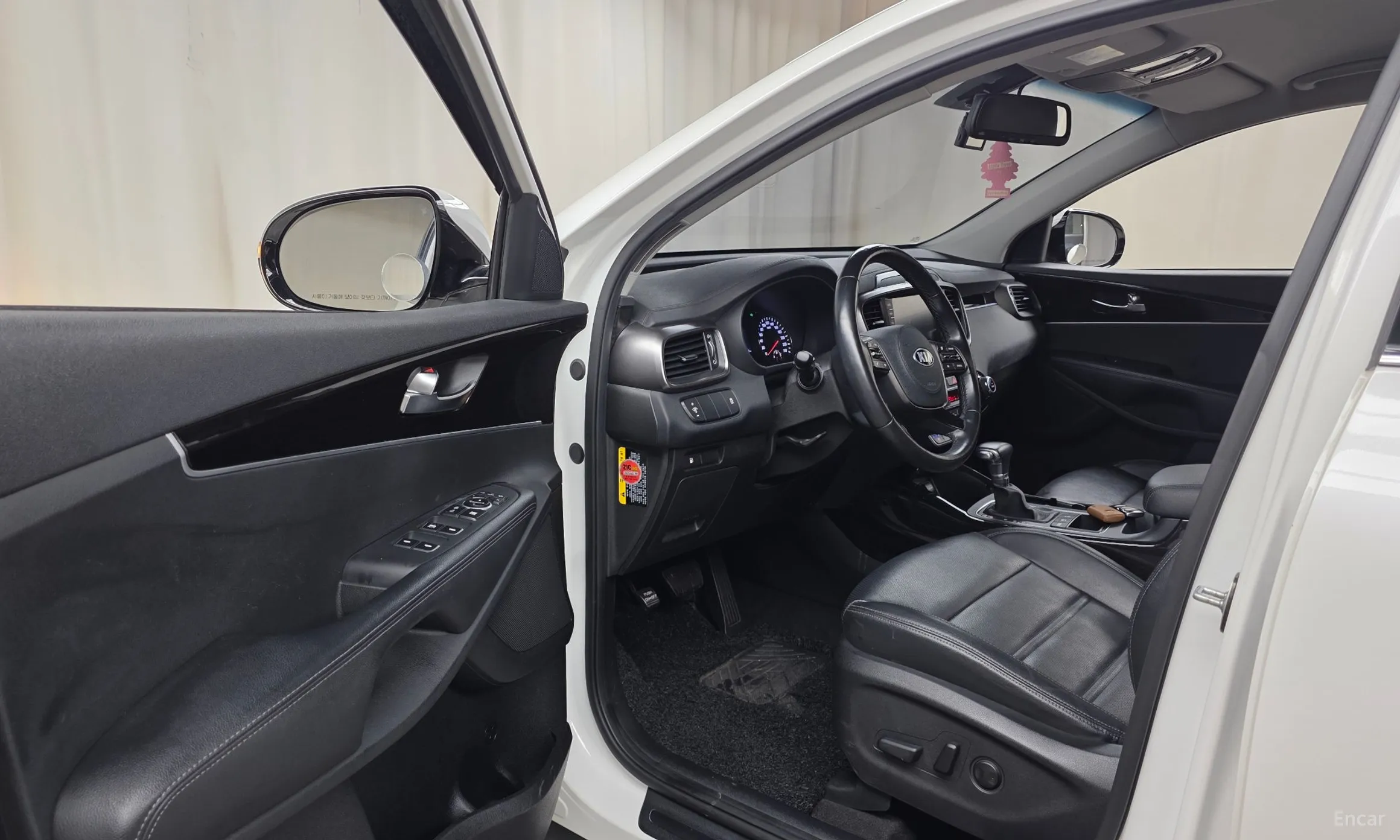 Kia Sorento превью 10